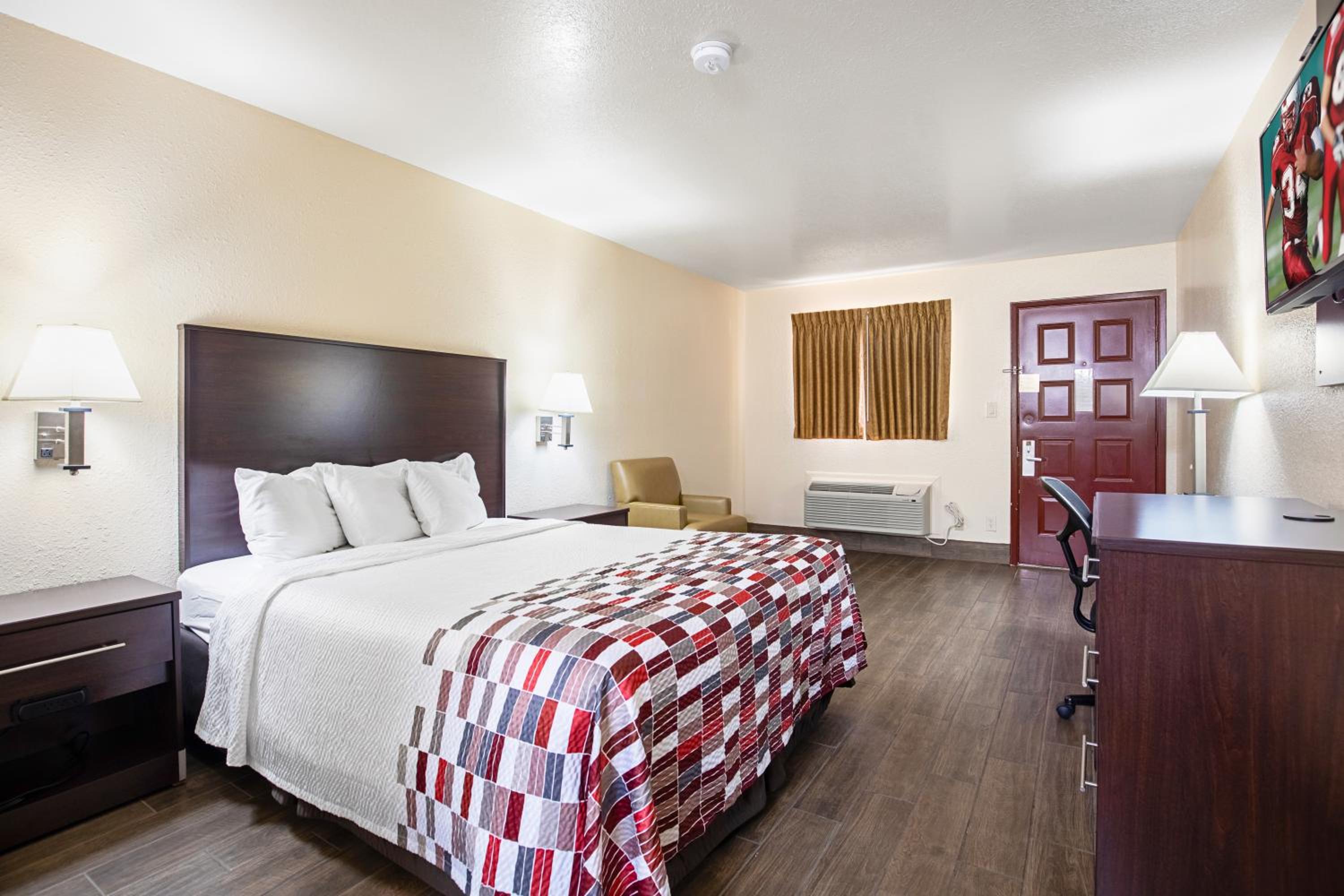 Superior King Room - Non-Smoking - Photo 1