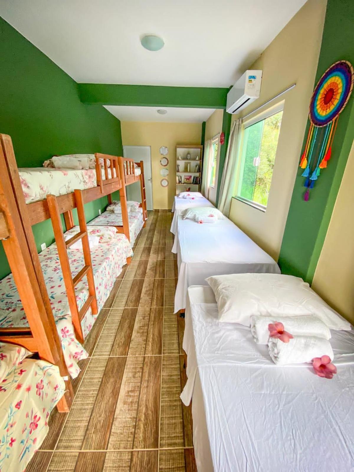 Family Room with Private Bathroom photo 2