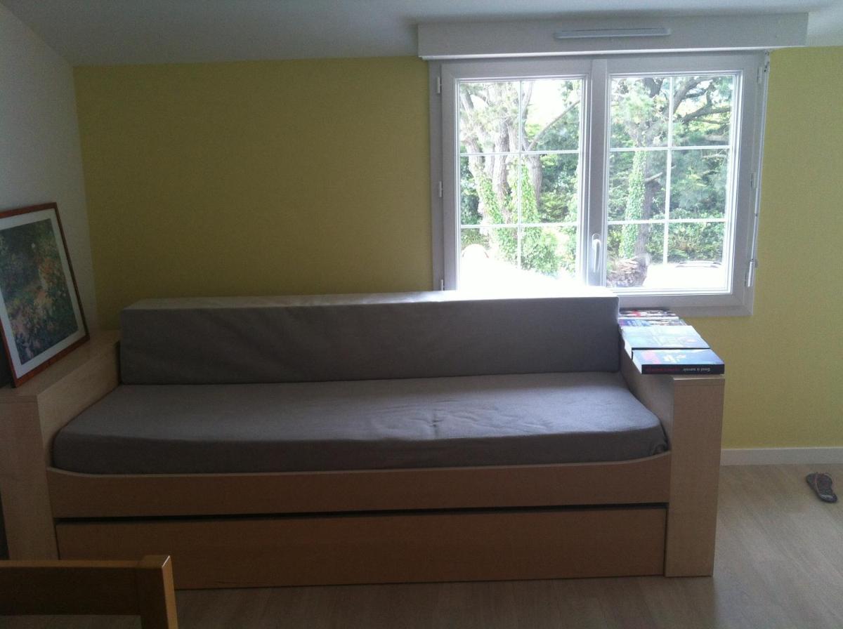 One-Bedroom Apartment - Photo 2