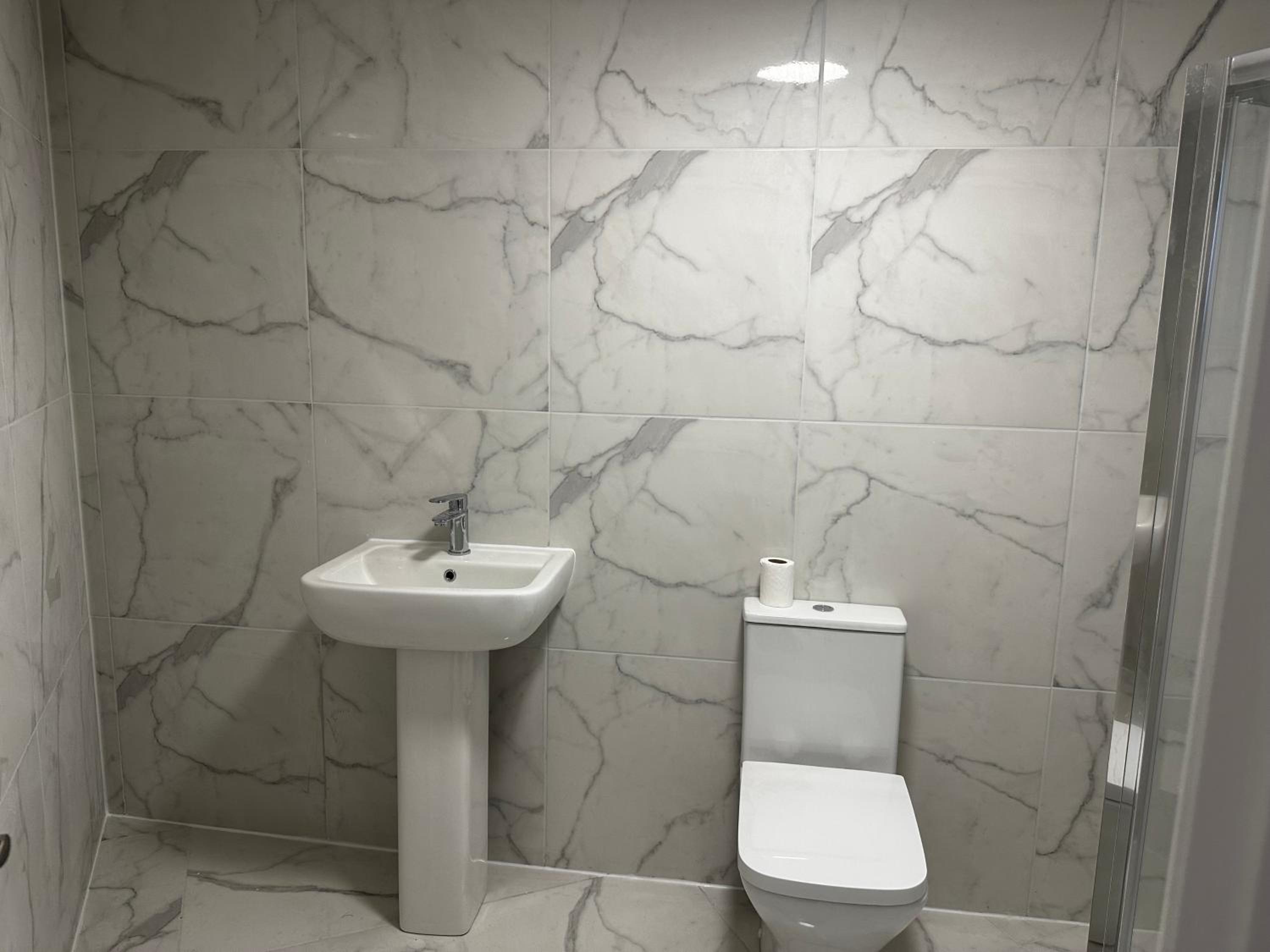 Standard Double Room With Shared Bathroom photo 3