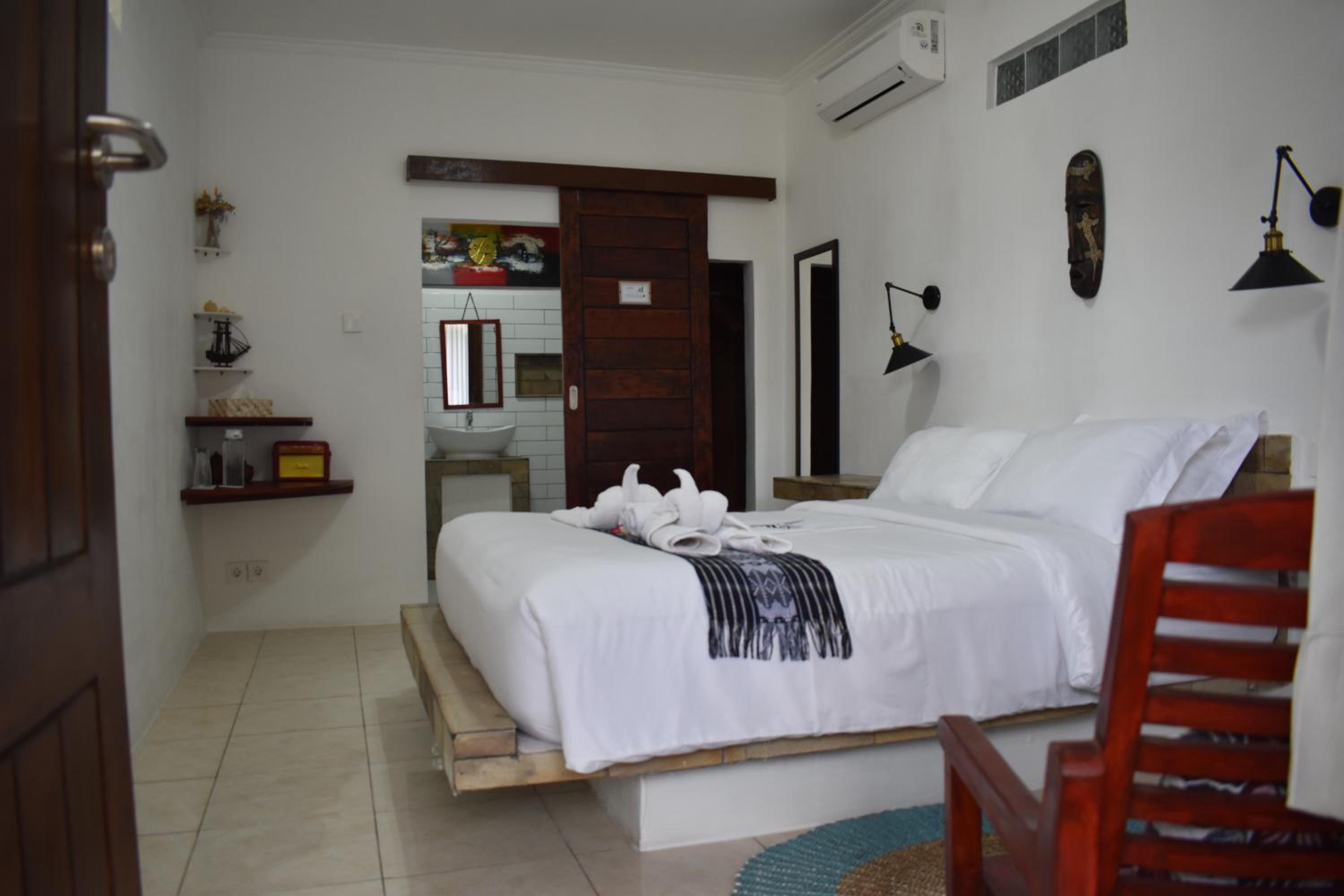 Bungalow Room - Photo 24