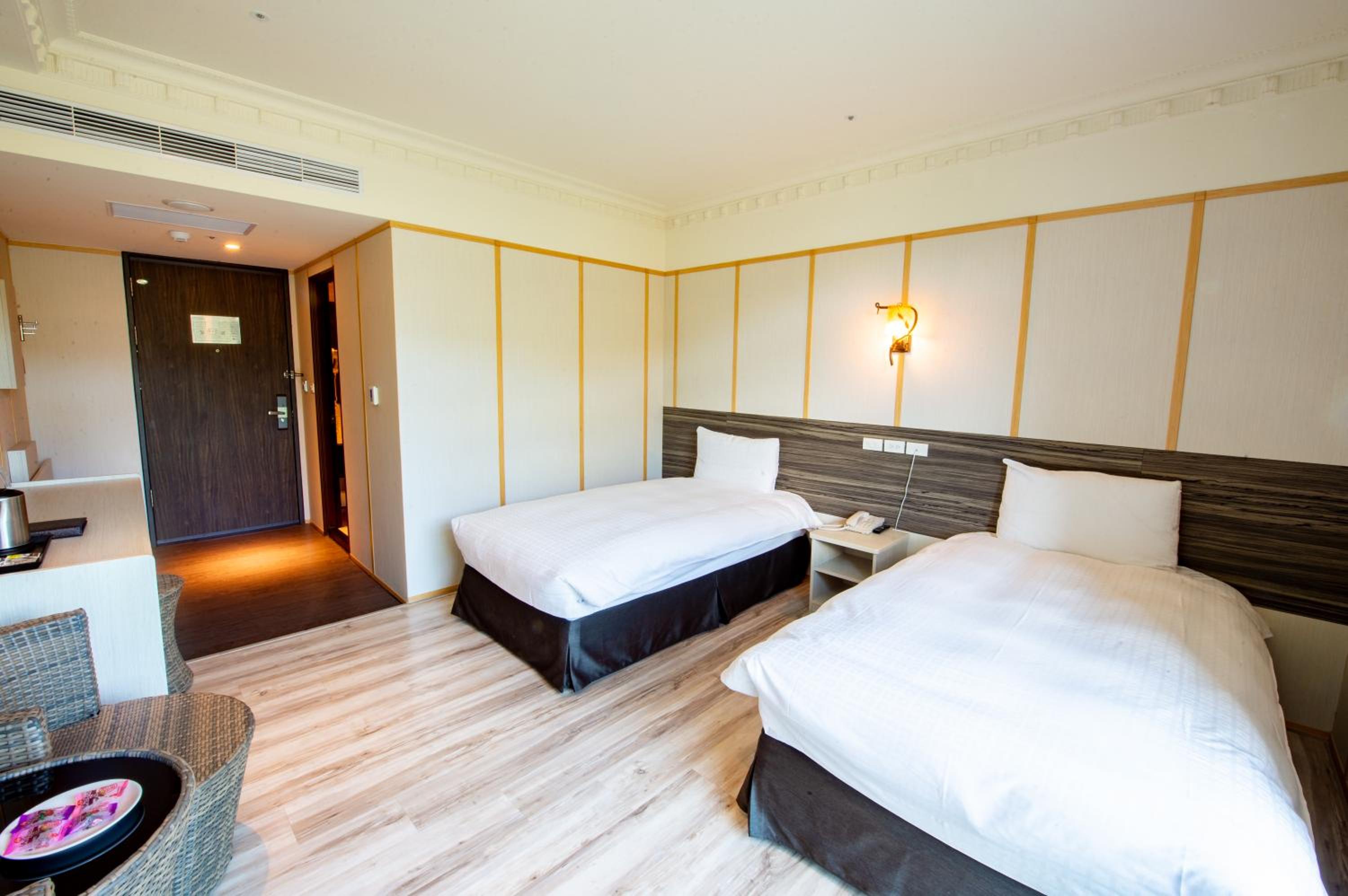 Simple Twin Room