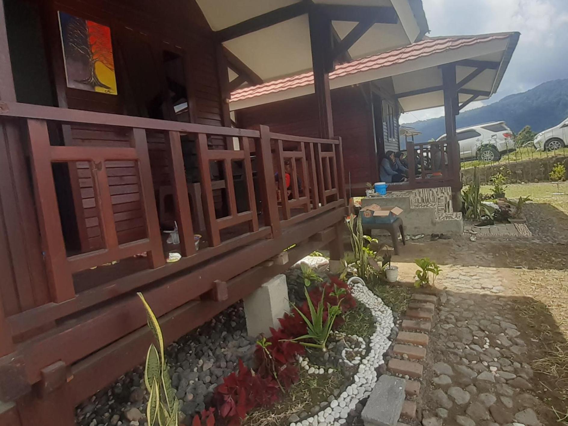Double Room with Balcony - Photo 10