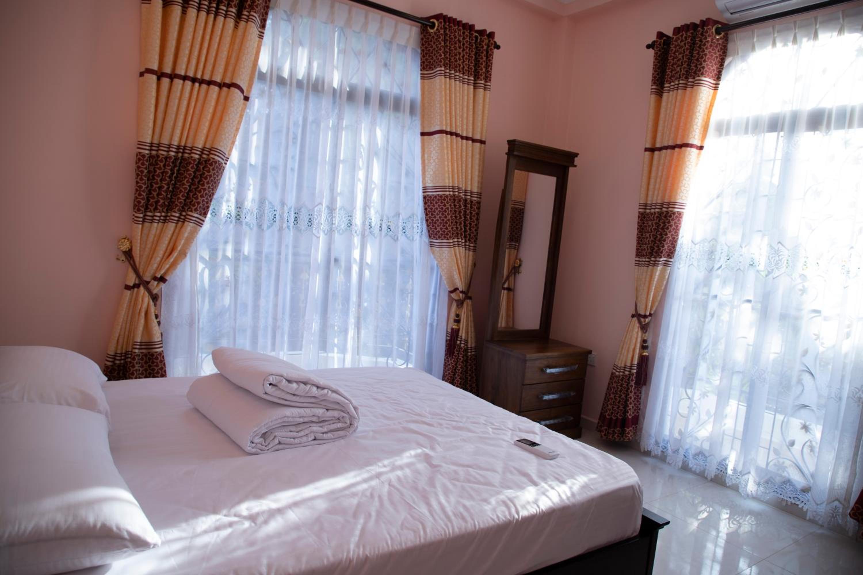 Double Room With Shared Bathroom photo 3