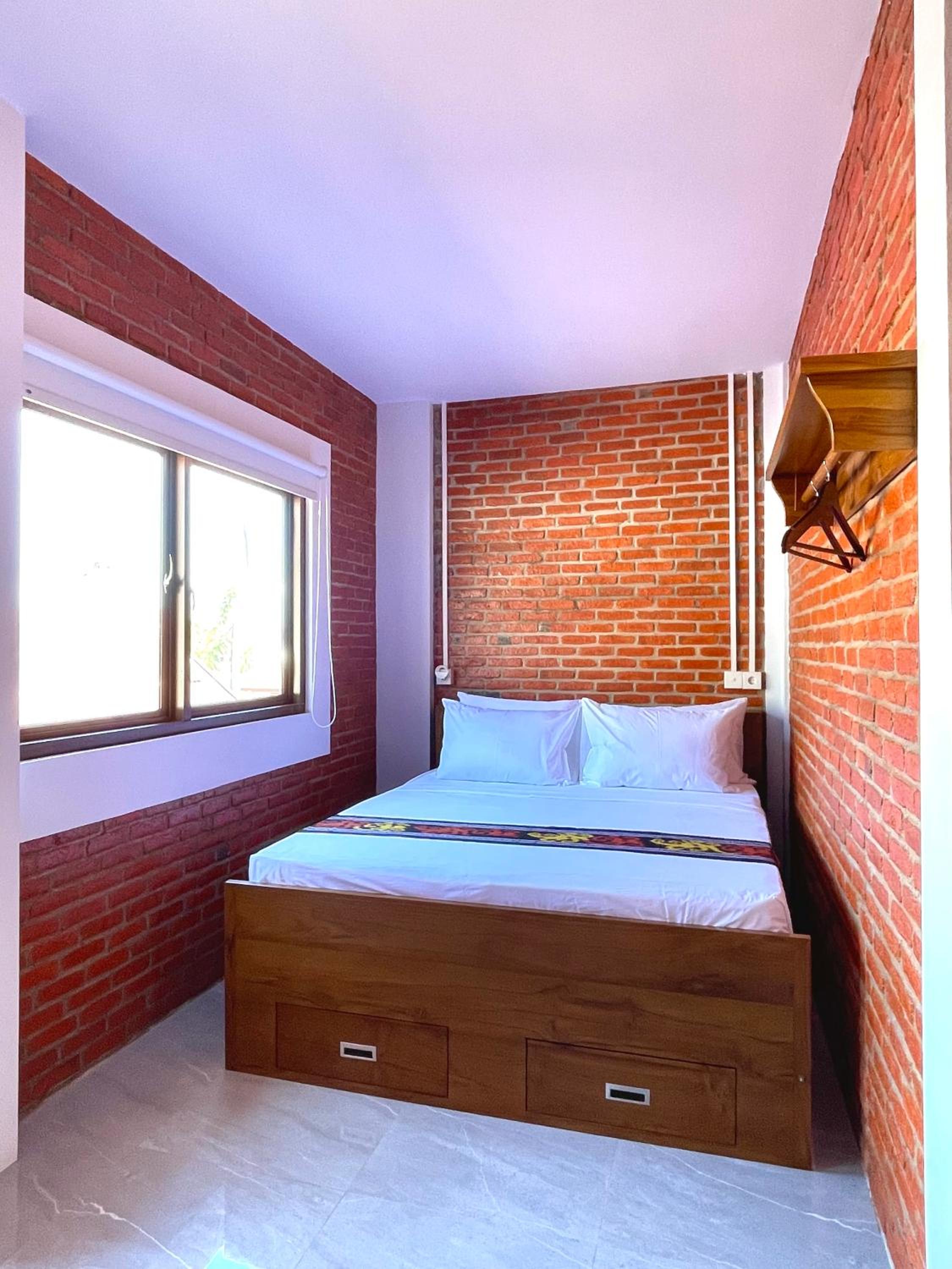 Standard Queen Room photo 1