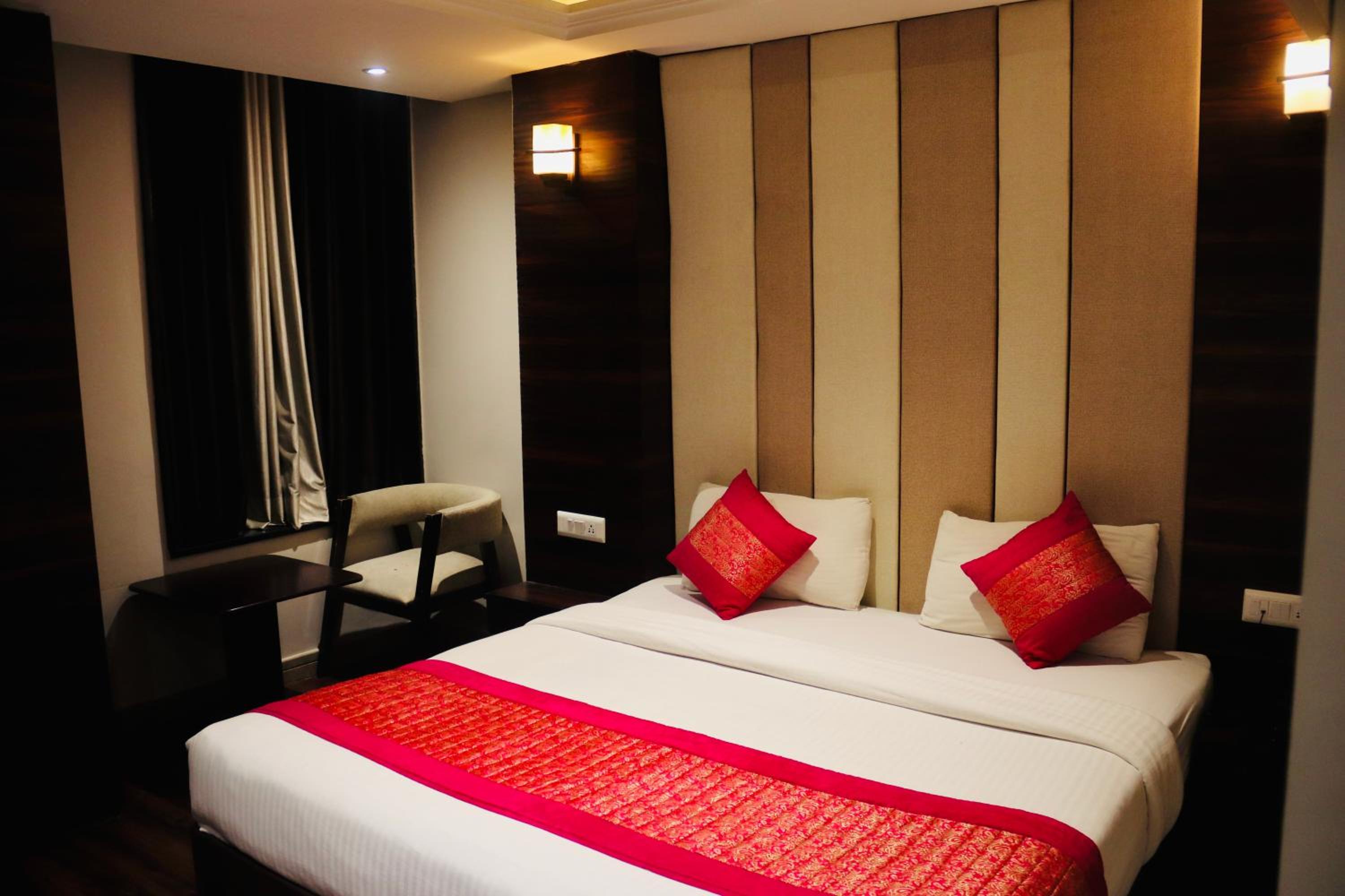 Deluxe Double Room - Photo 7