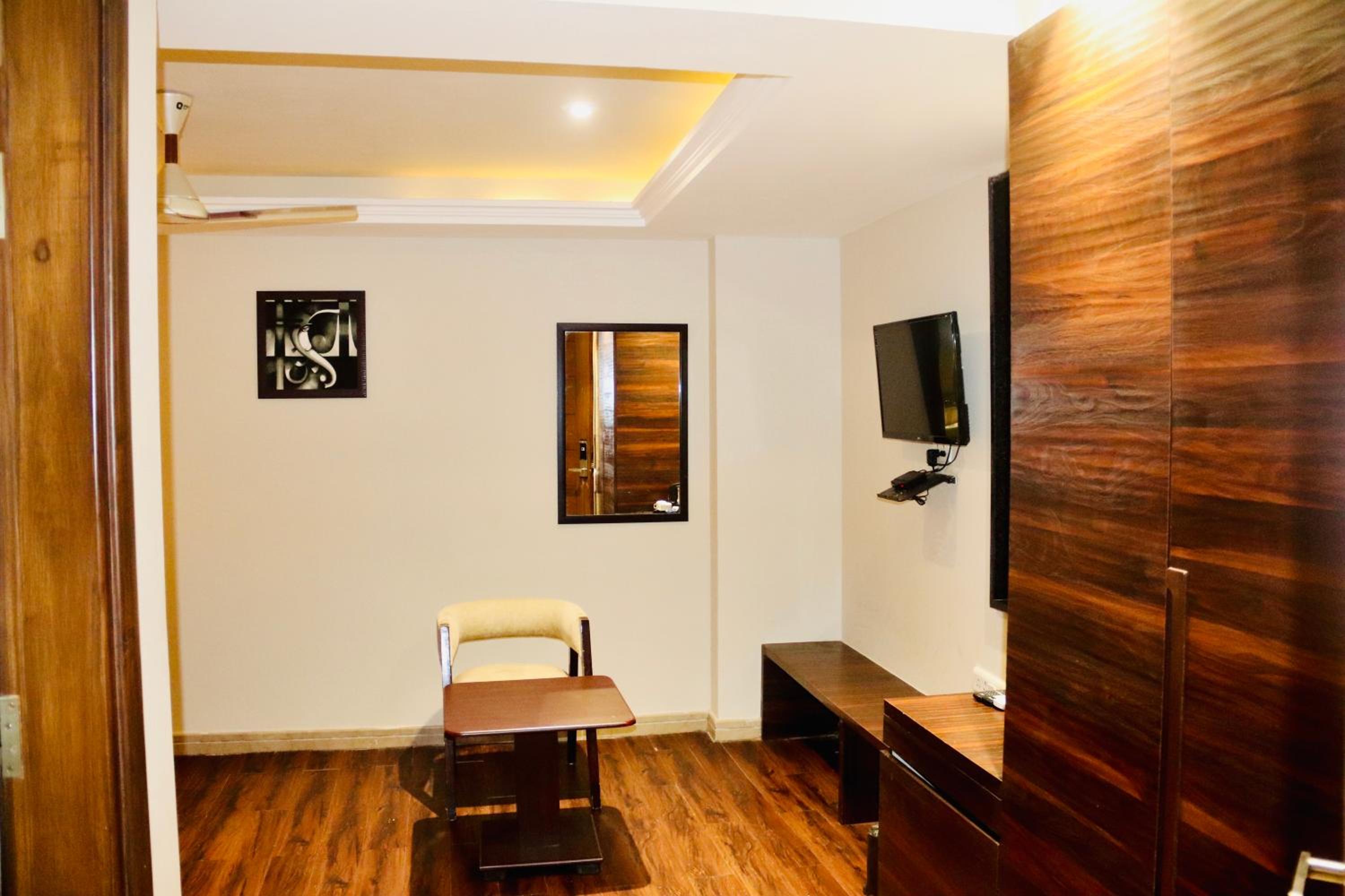 Superior Double or Twin Room - Photo 2