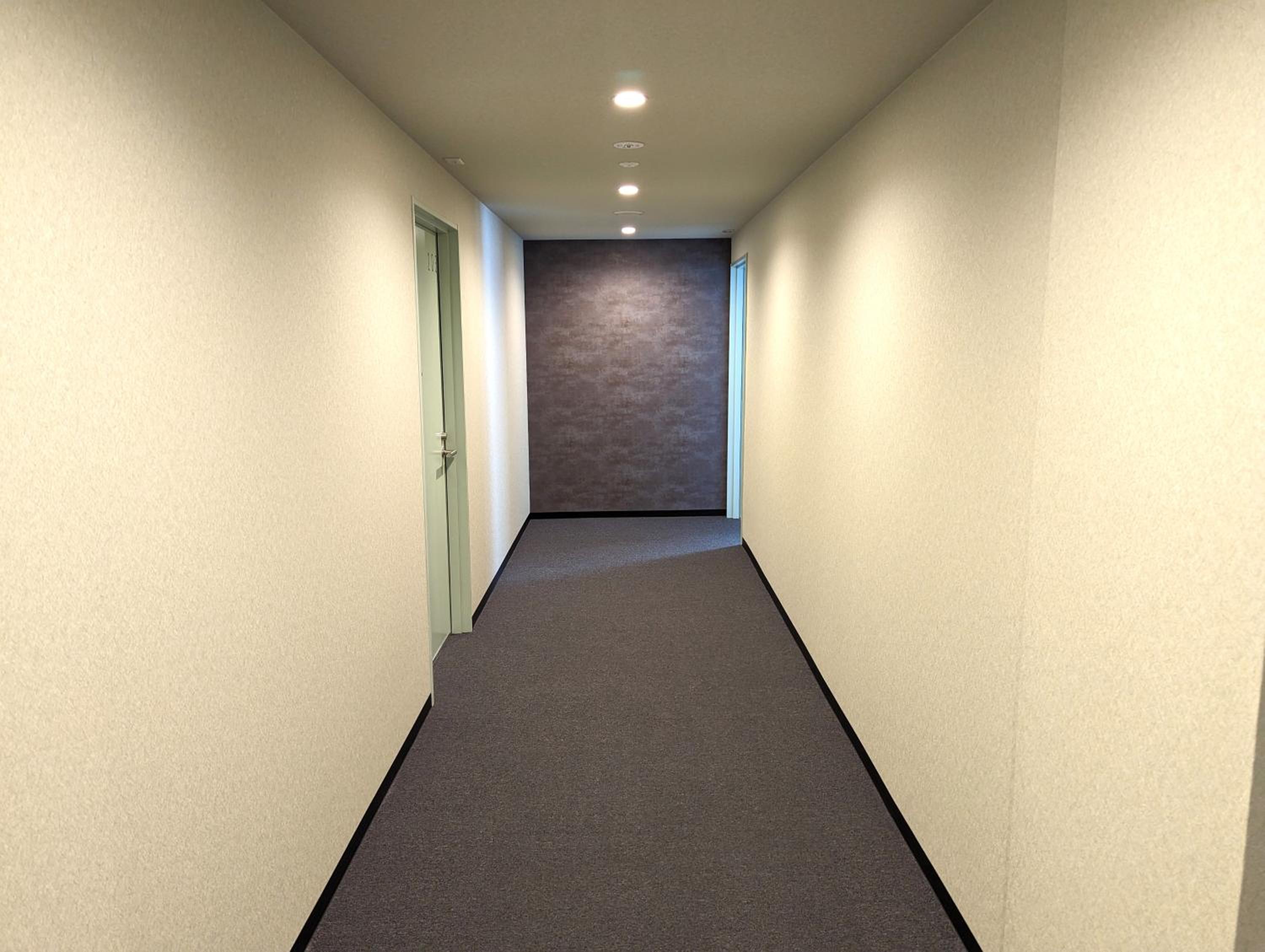 Studio Apartment - Photo 15