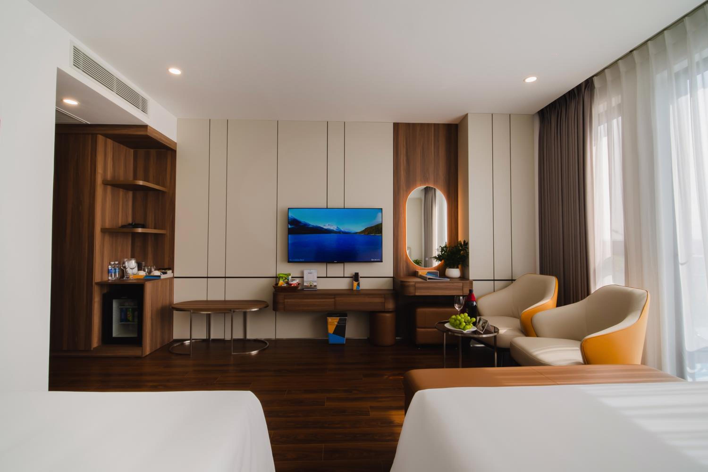 Deluxe Quadruple Room - Photo 2