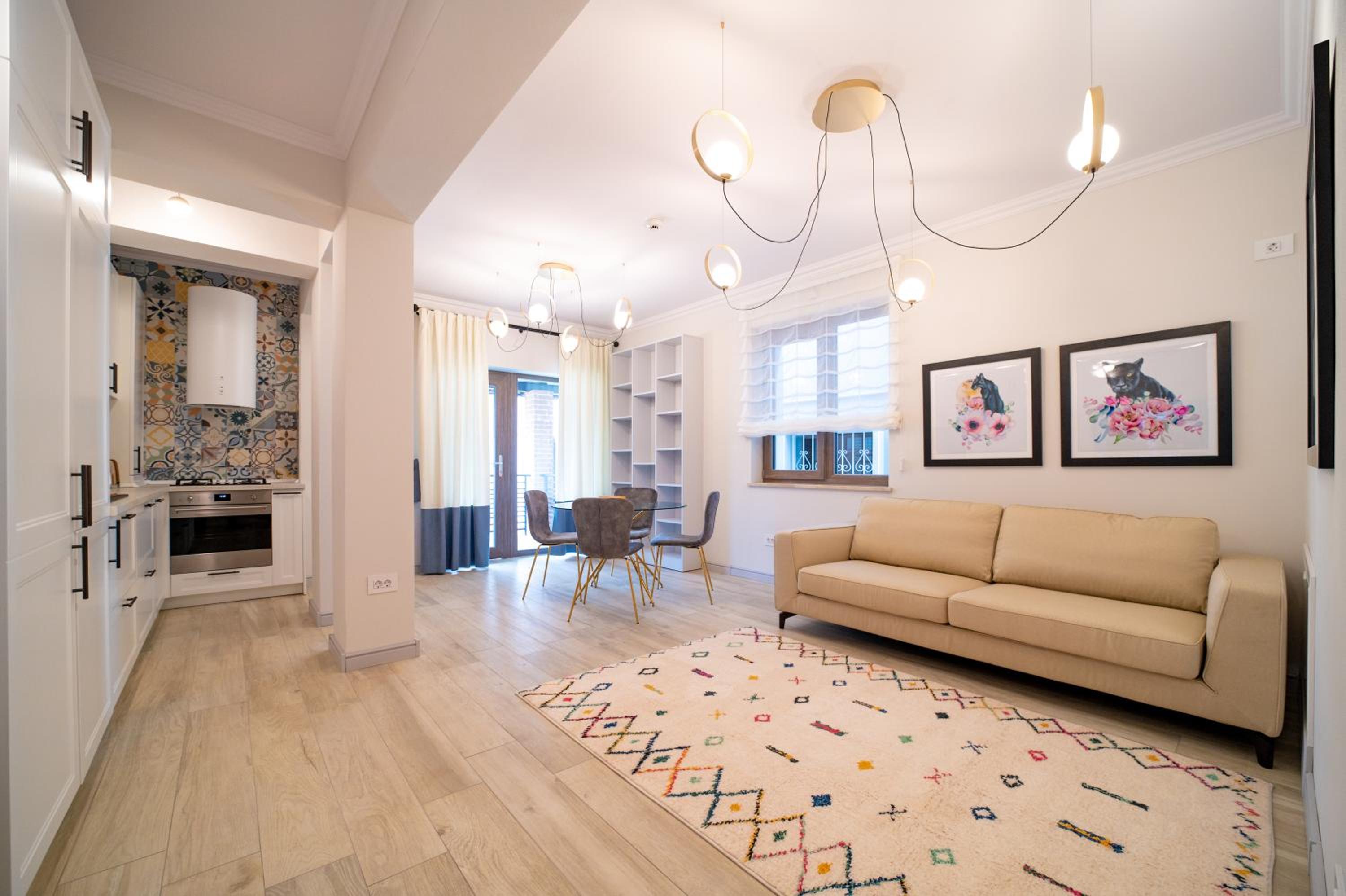 One-Bedroom Apartment