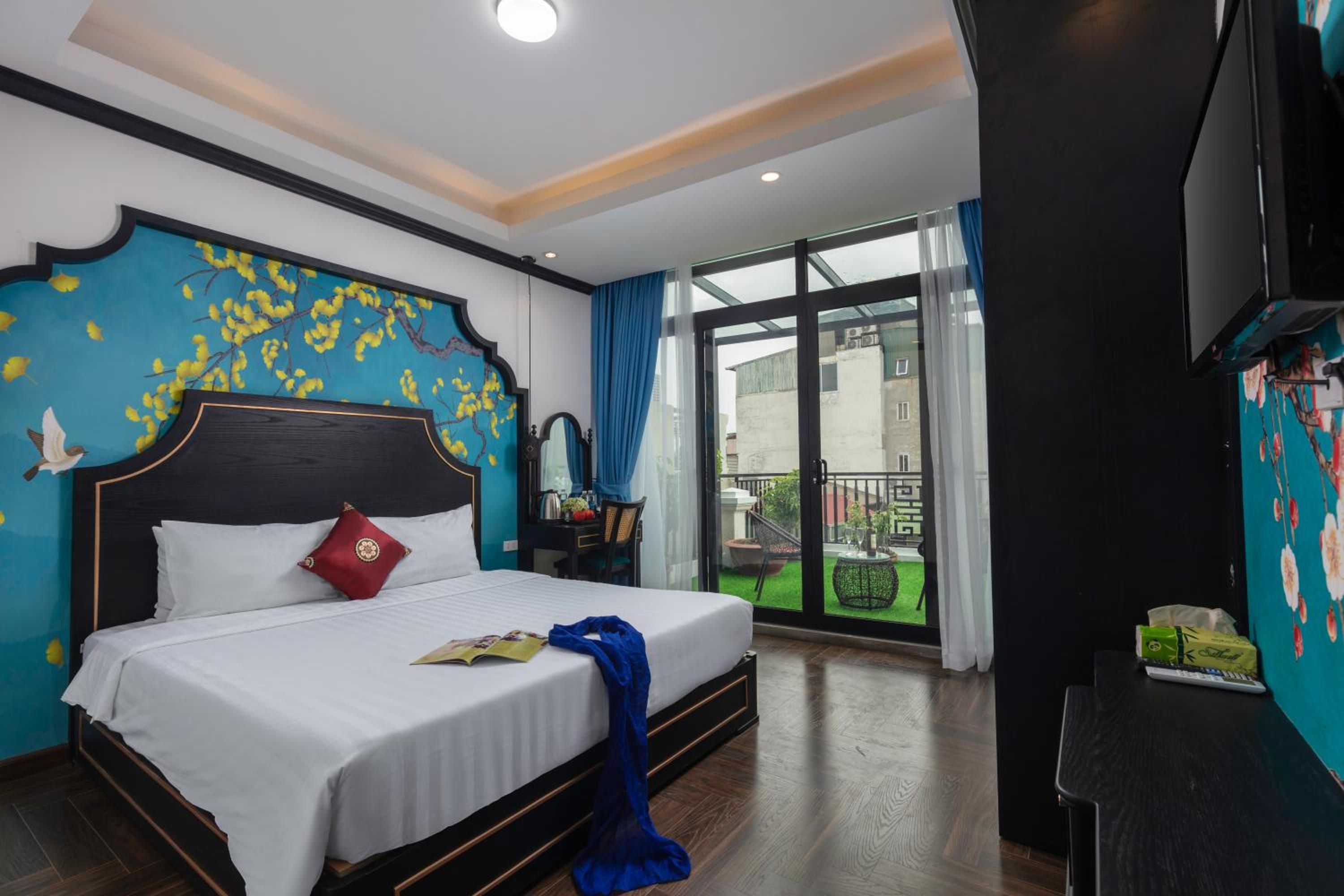 King Suite with Balcony