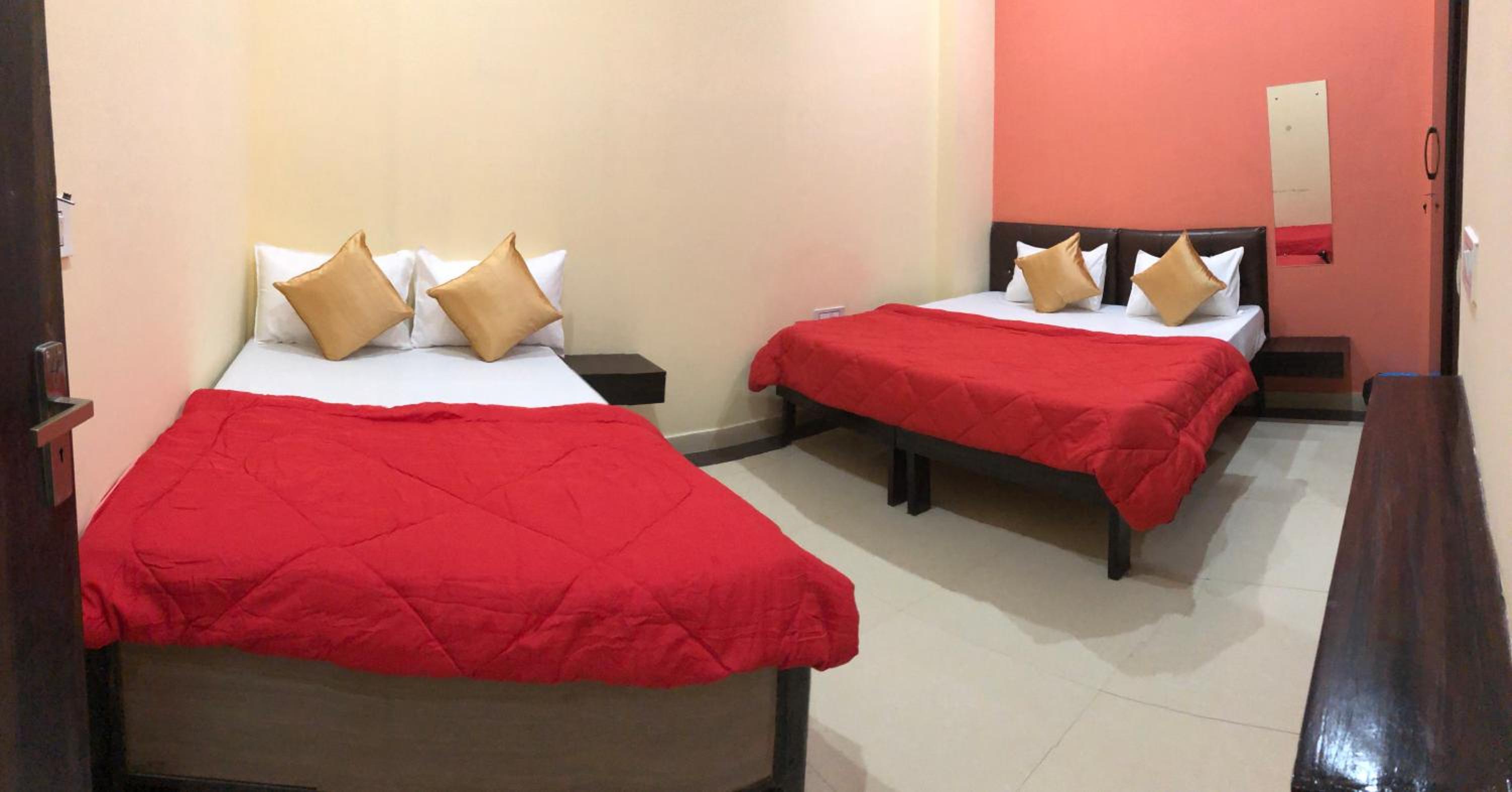 Deluxe Quadruple Room
