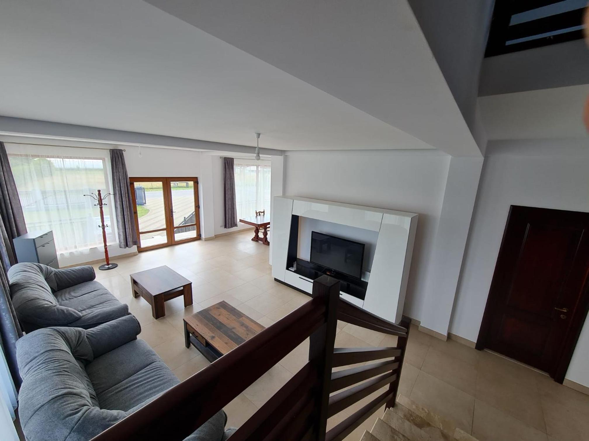 Four-Bedroom House photo 3