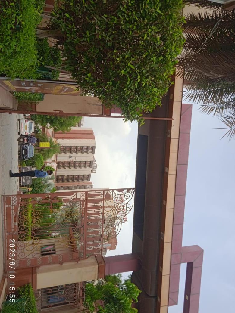 Studio Apartment with Balcony photo 3
