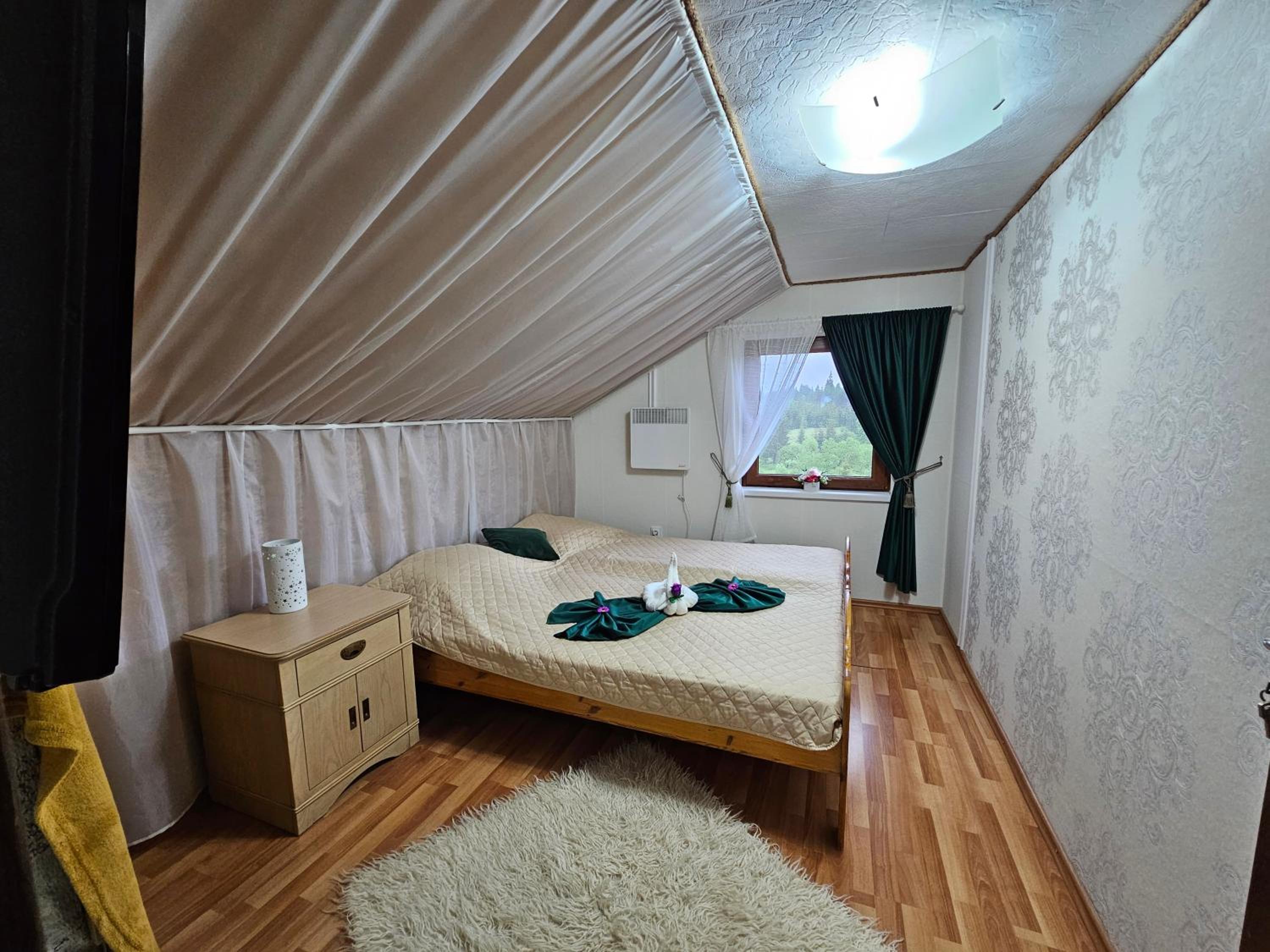 Four-Bedroom House photo 1