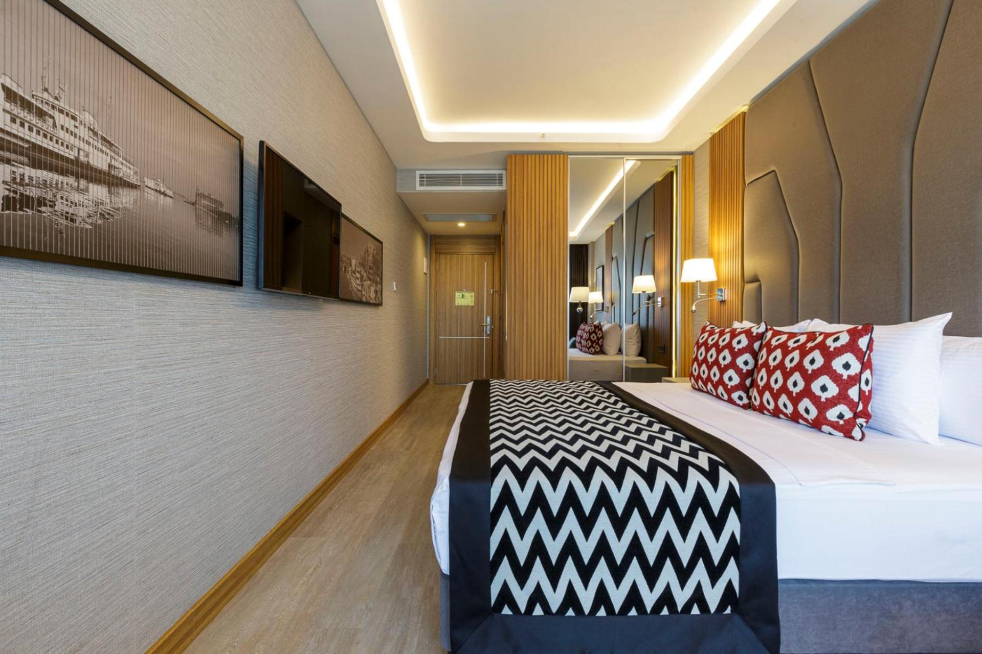Standard Economy Room thumbnail 5