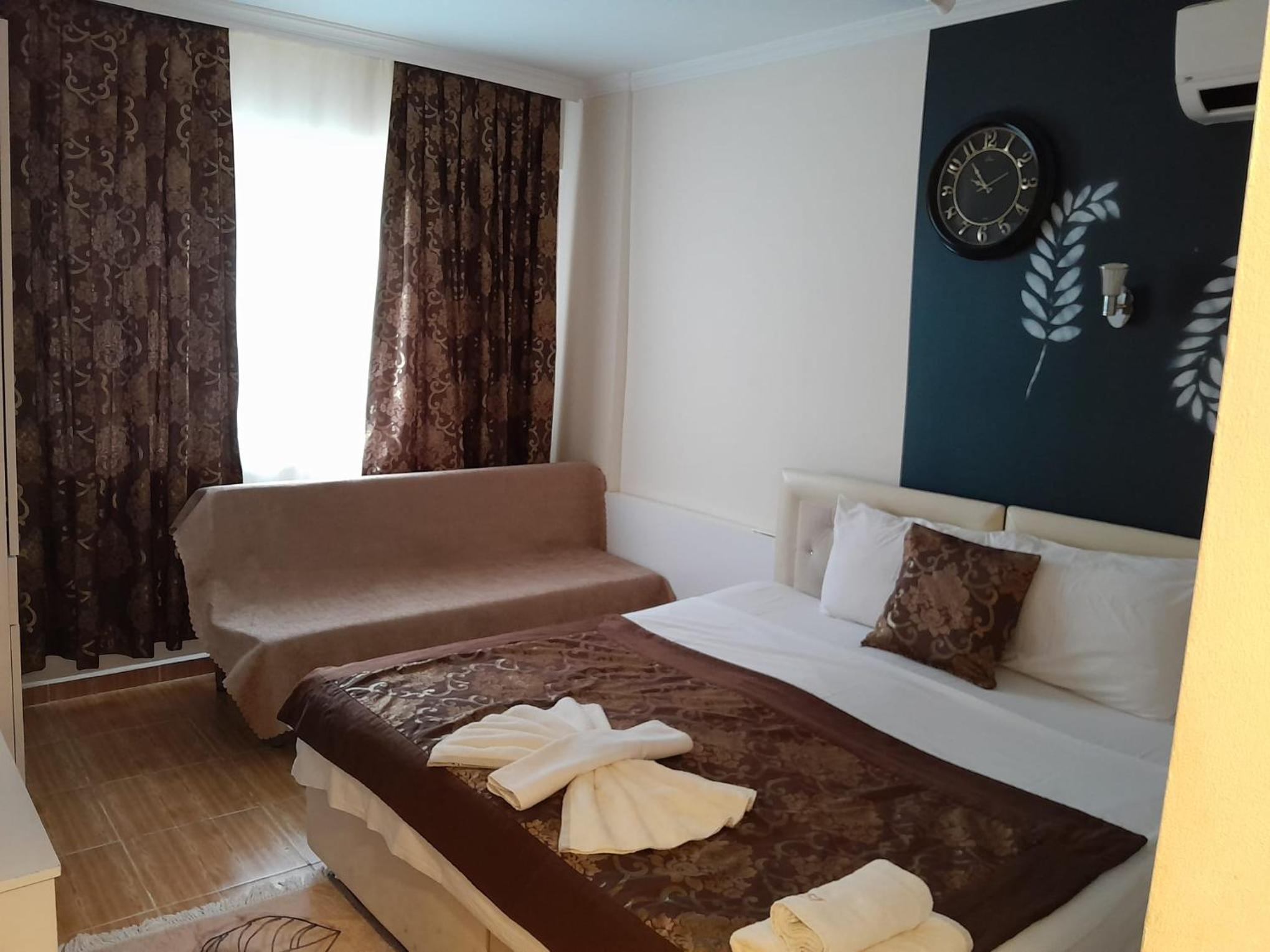 Budget Double Room photo 2