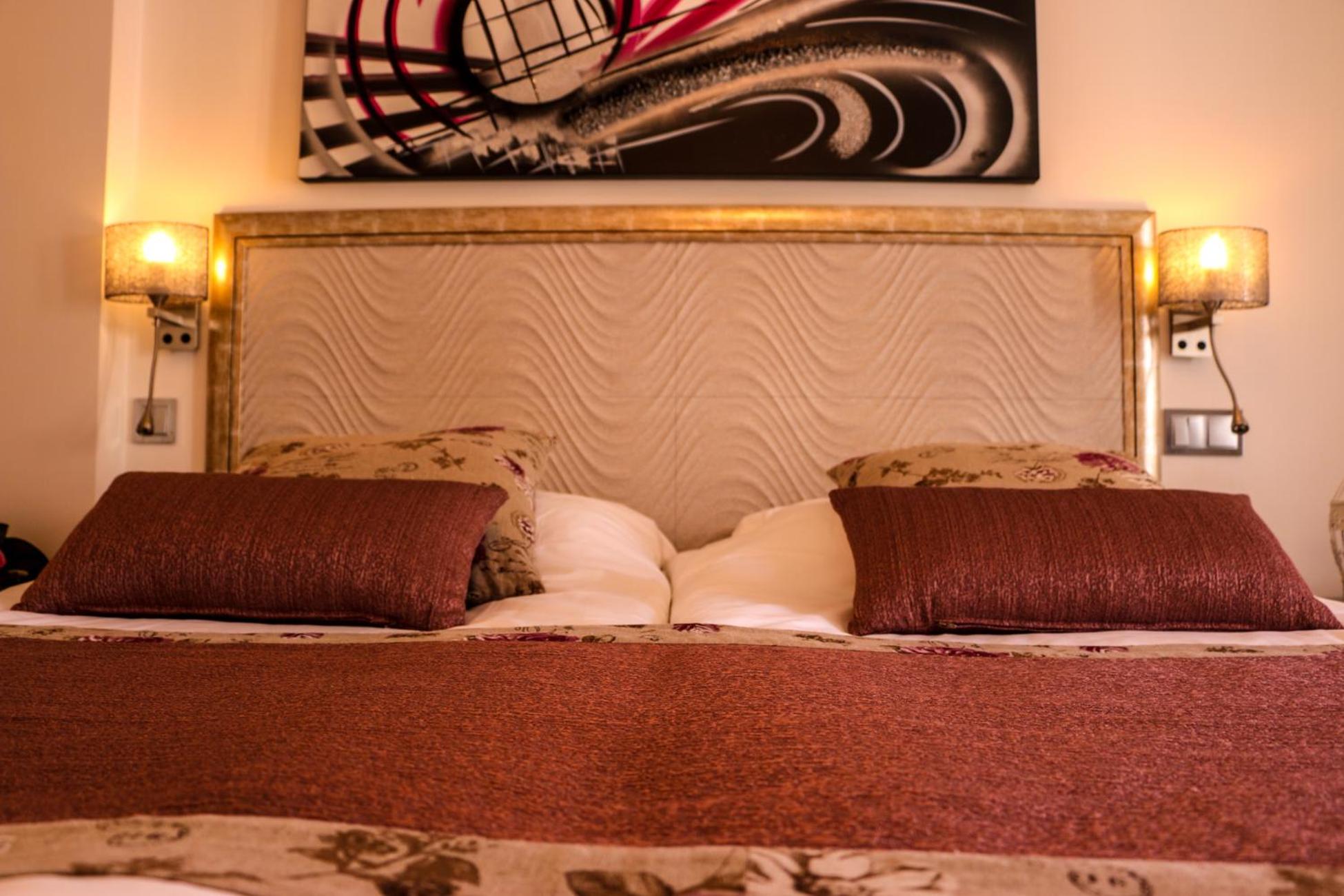 Deluxe Twin Room photo 1