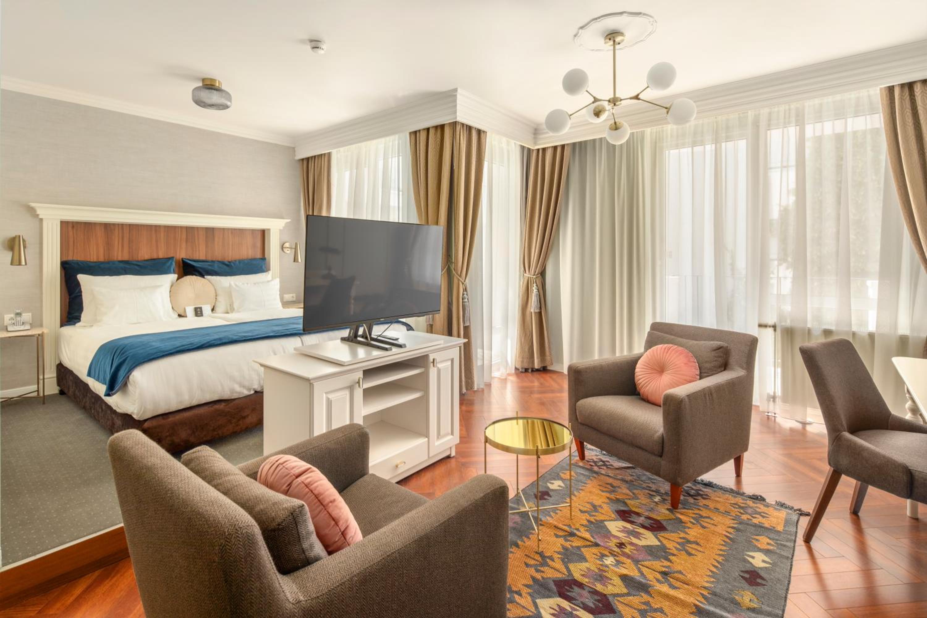 Junior Suite - Photo 1