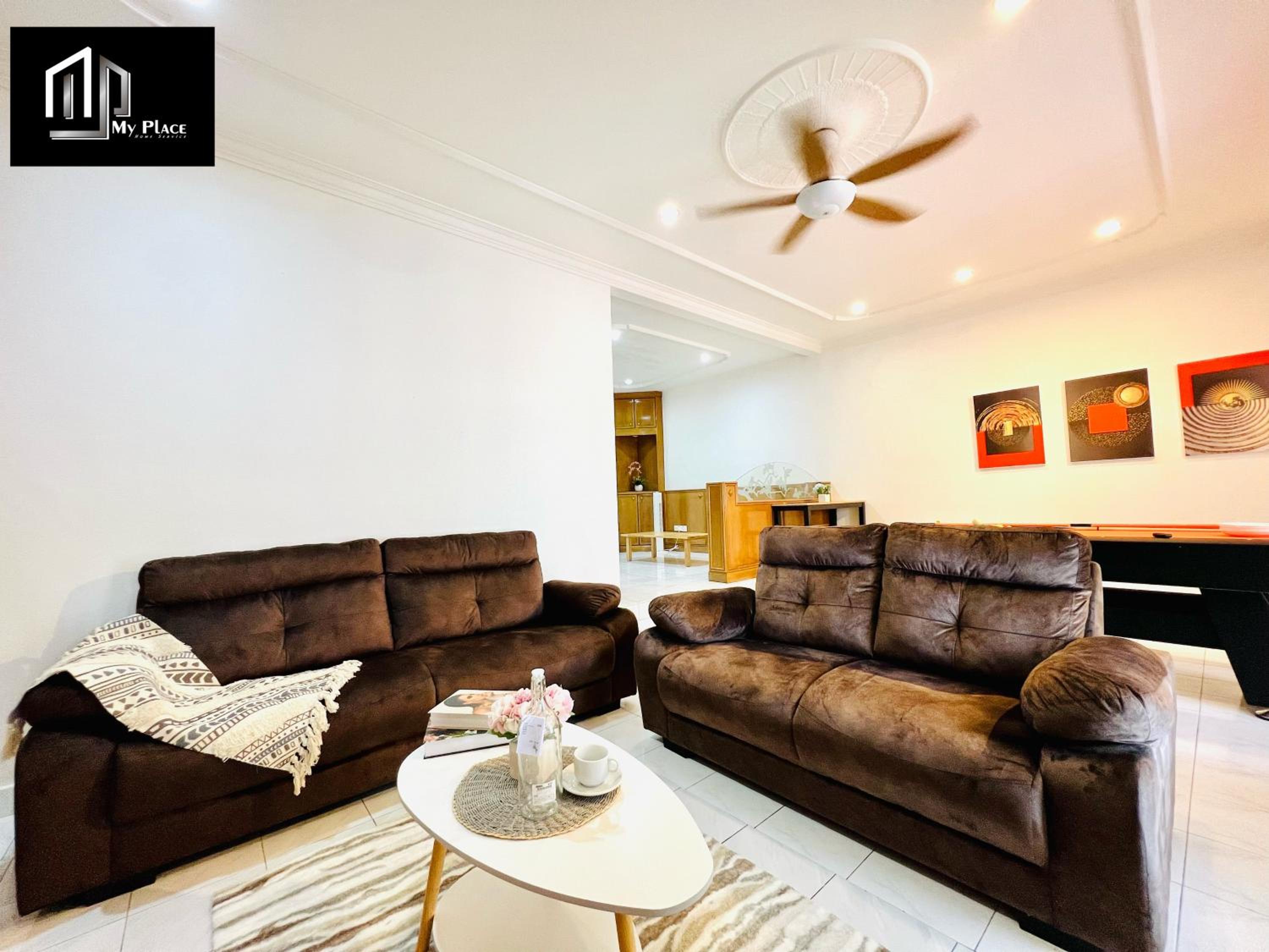 Four-Bedroom House - Photo 35
