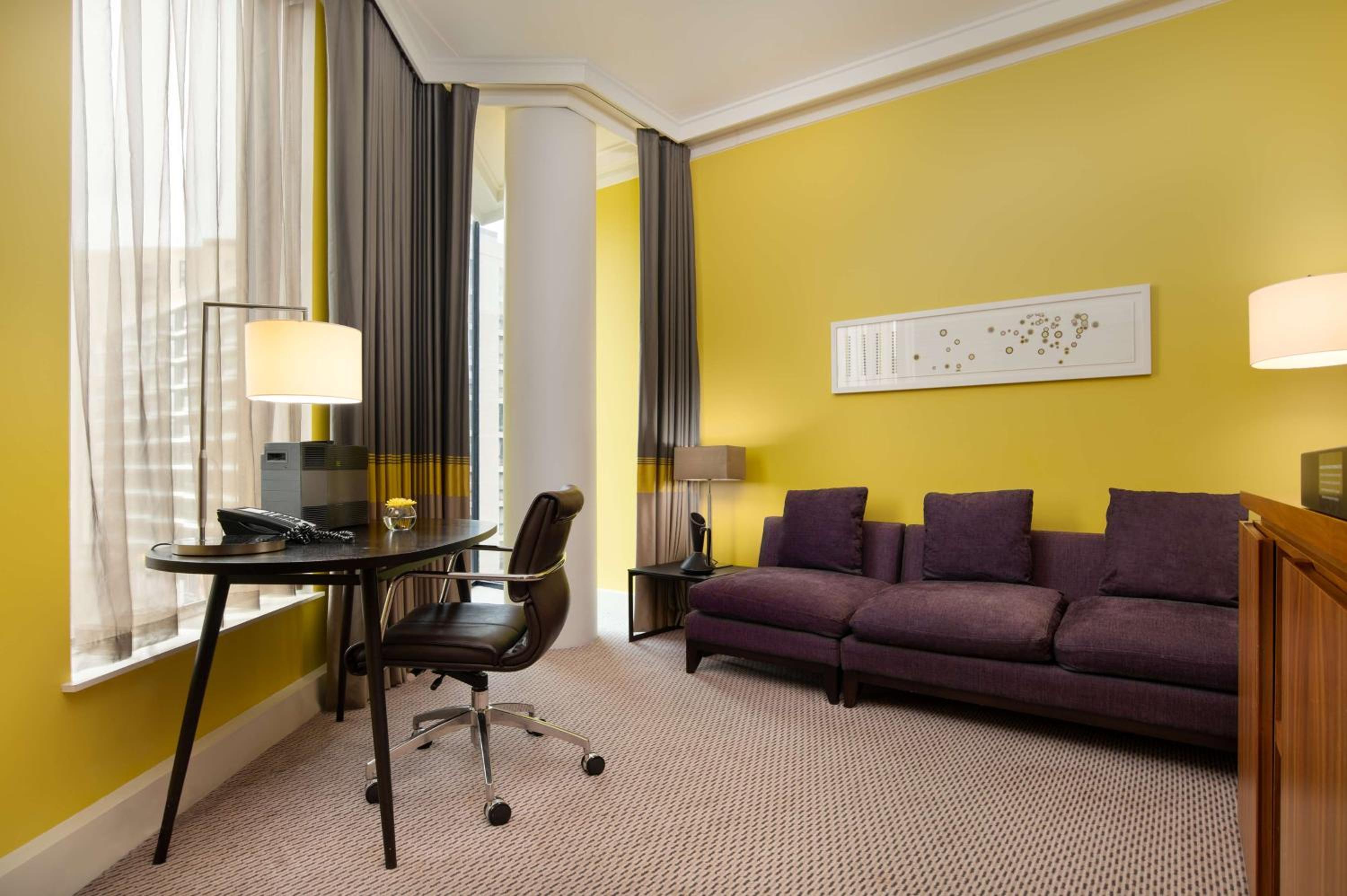 Corner King Suite