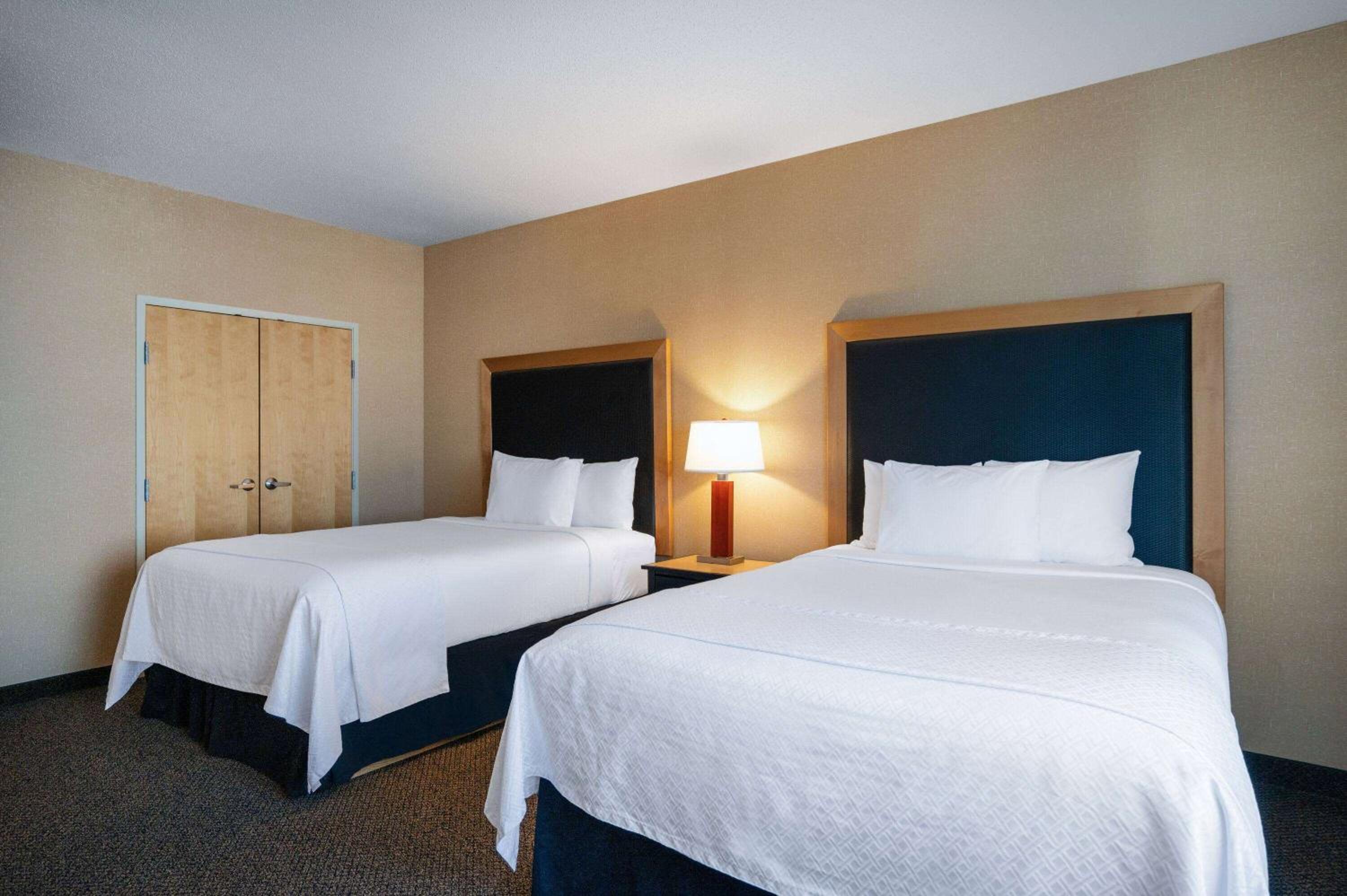 Queen Room with Two Queen Beds and Roll-In Shower - Mobility/Hearing Accessible - Non-Smoking - Photo 1