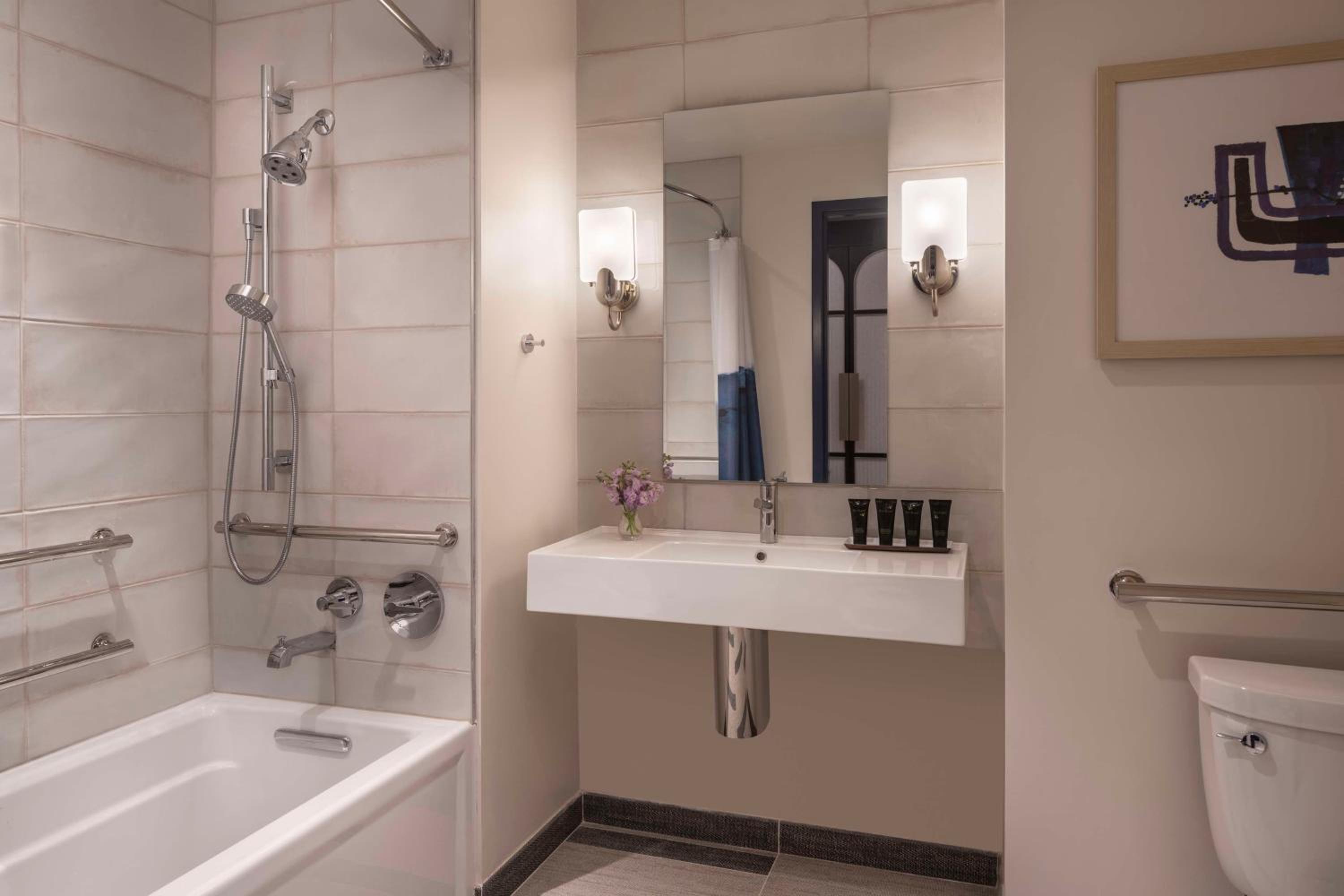 Queen Room with Two Queen Beds and Bath Tub - Mobility Access - Photo 1