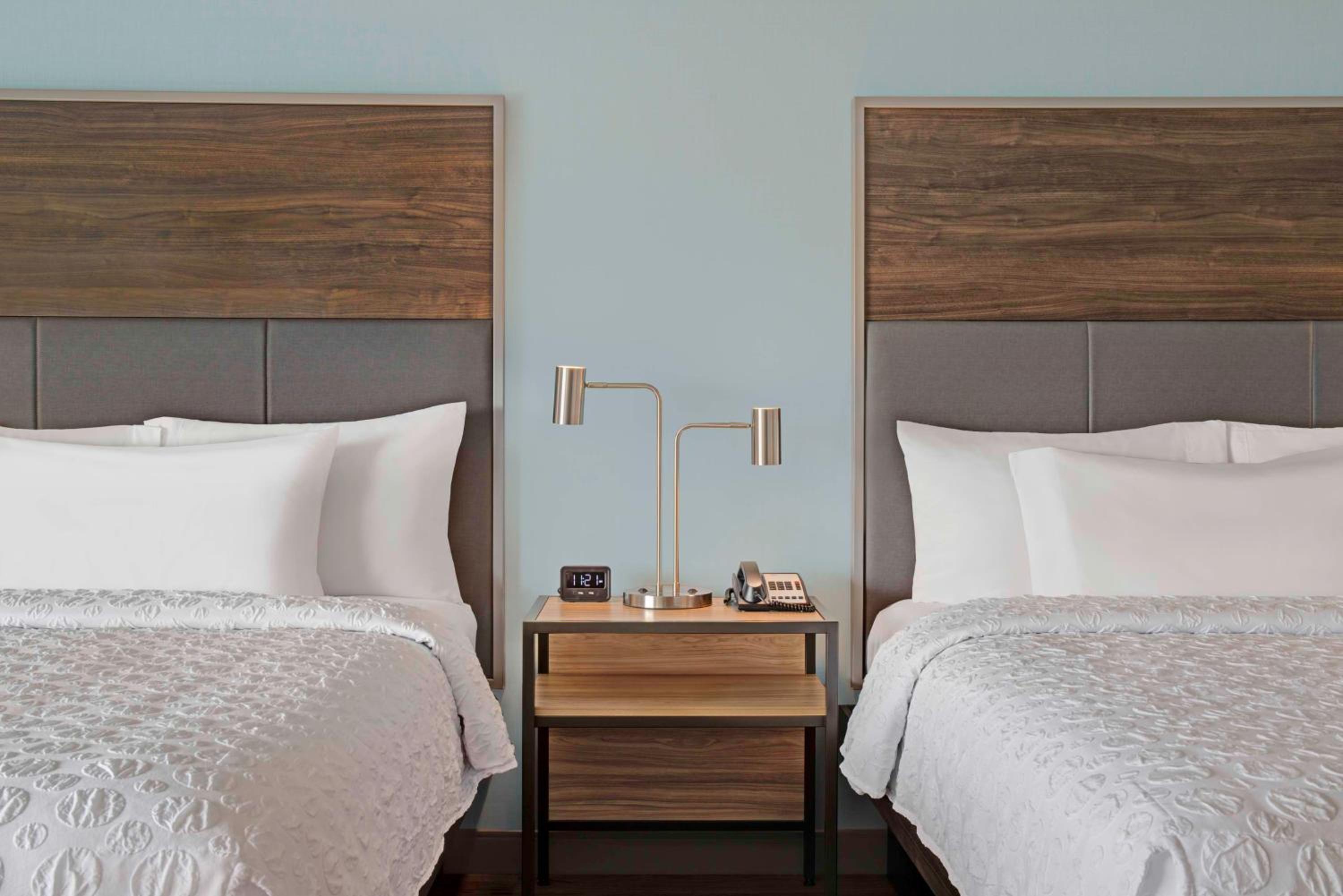 Queen Room with Two Queen Beds and Roll-In Shower - Mobility and Hearing Access