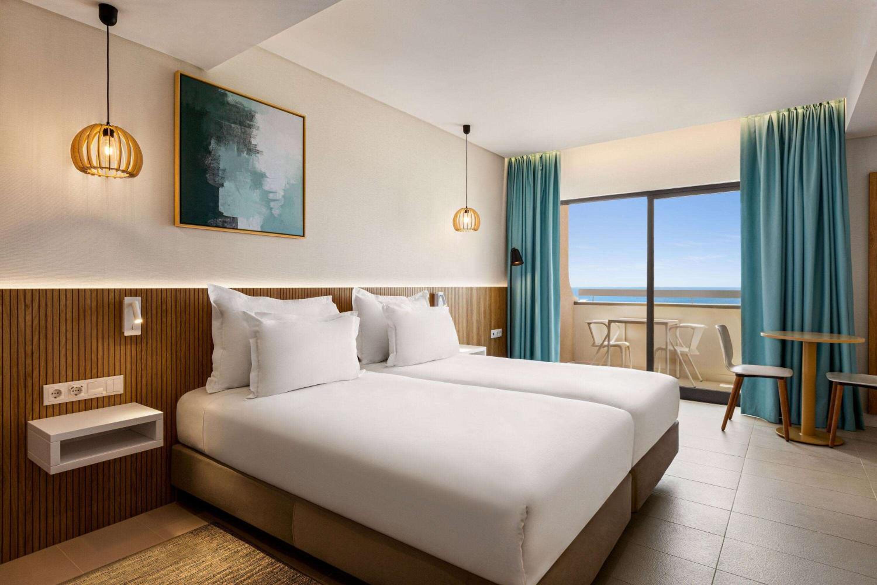 Twin/Double Room with Sea View
