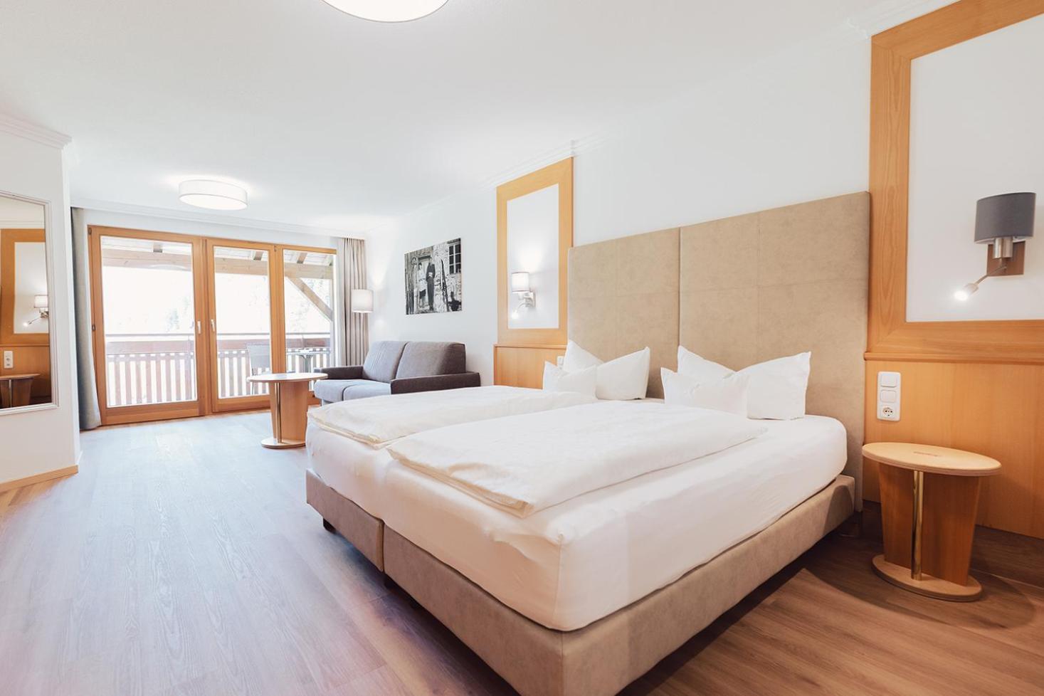 King Room with Balcony photo 1