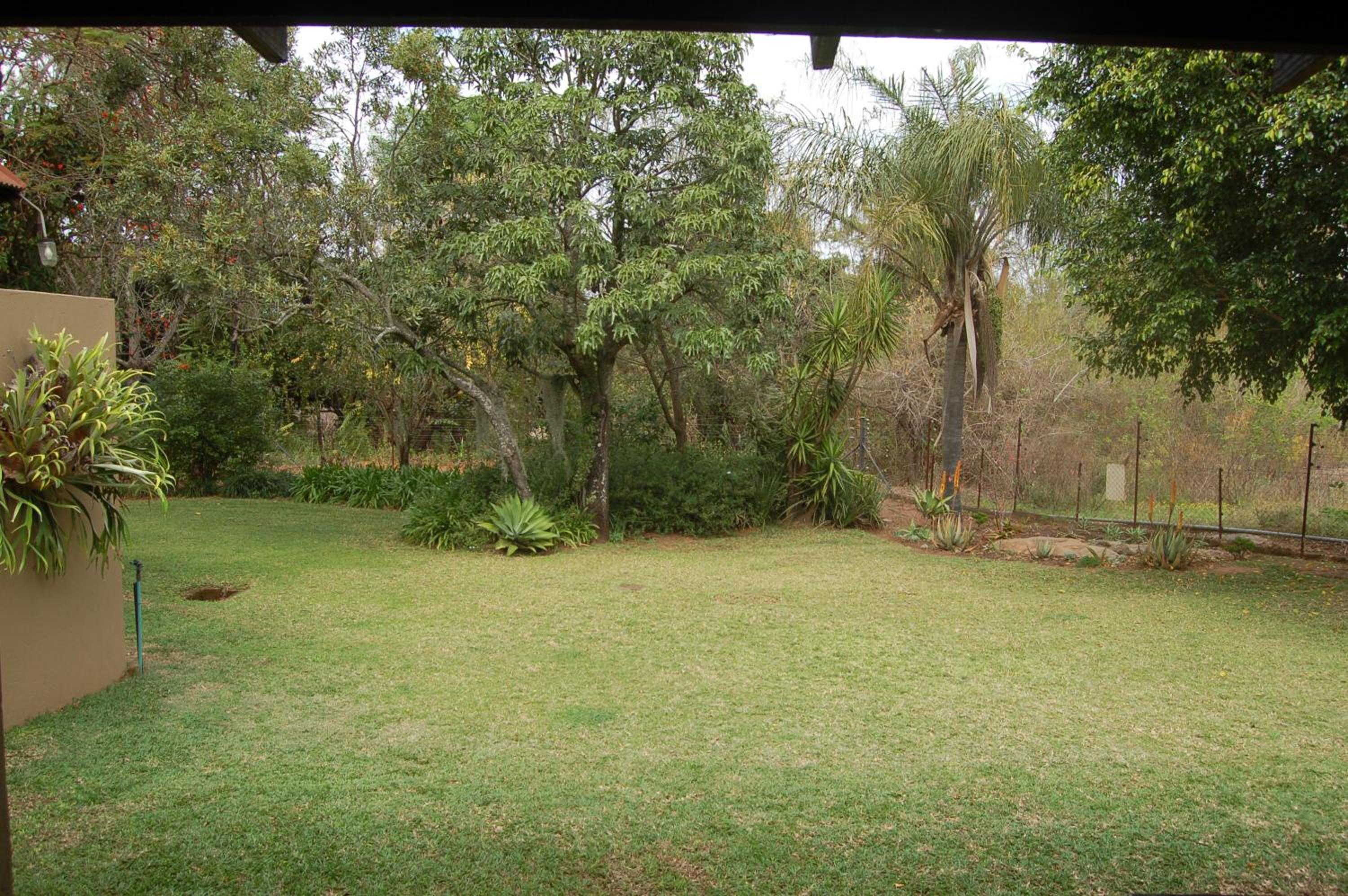 Double Room - Photo 11