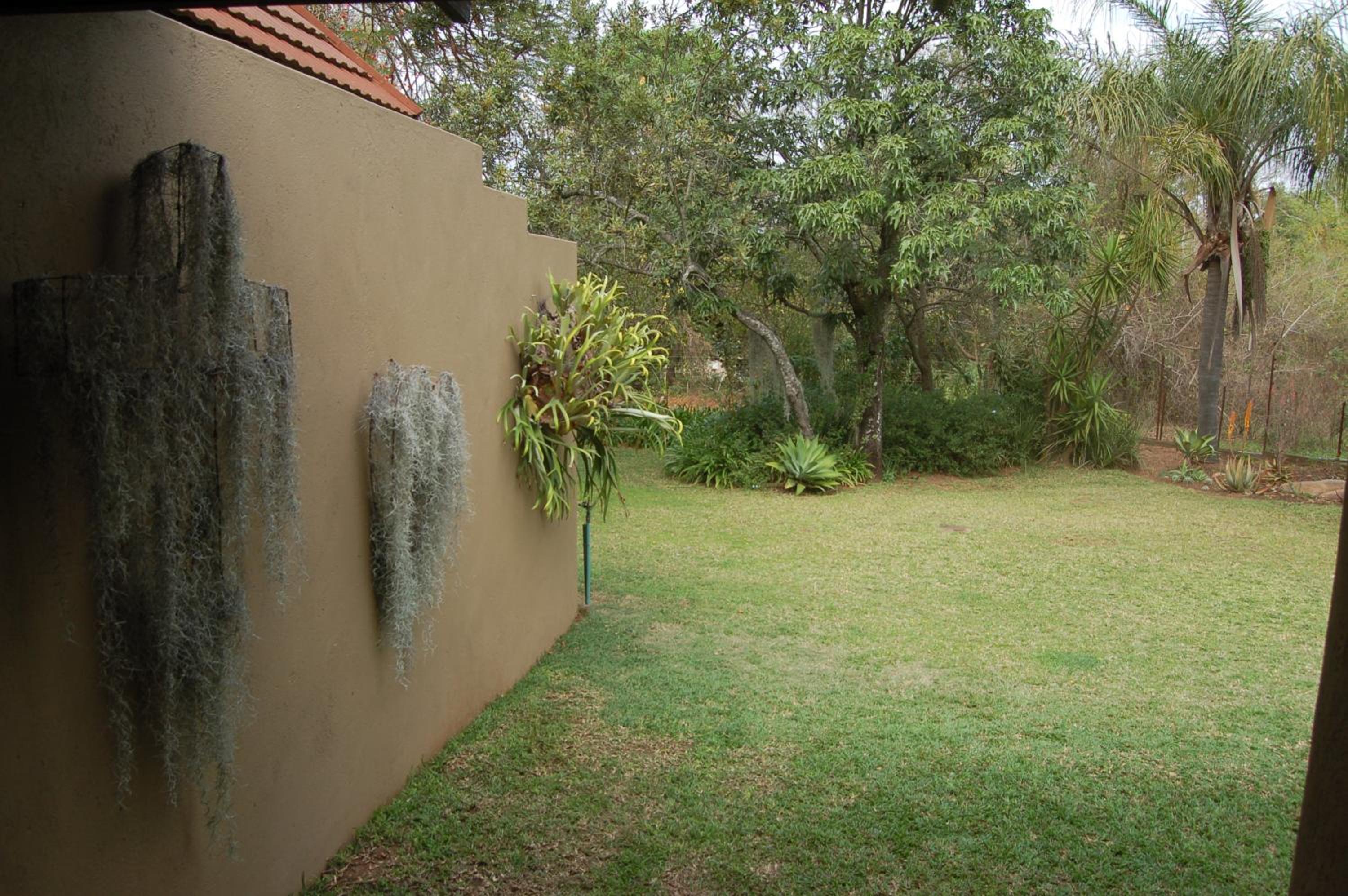 Double Room - Photo 13