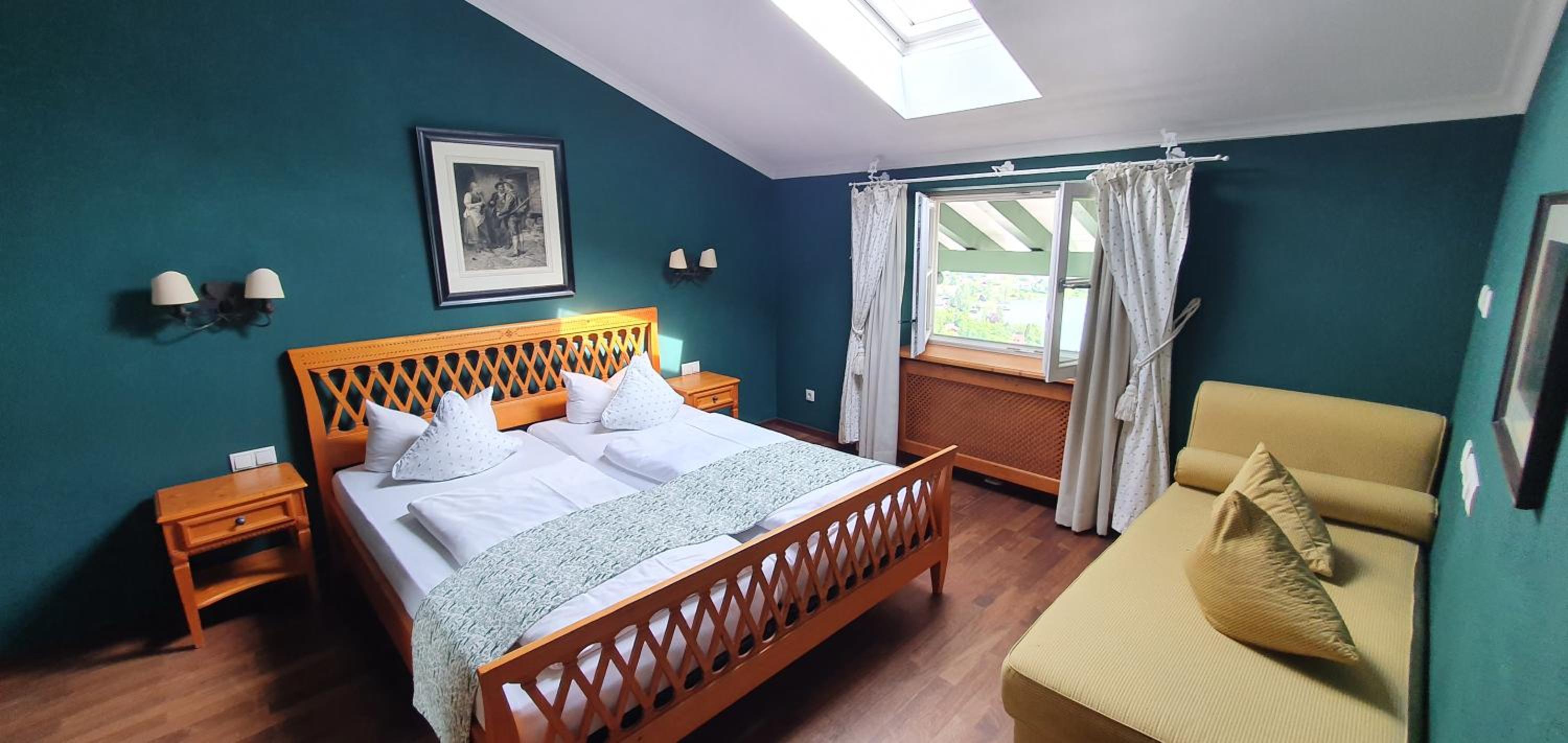 Suite with Lake View - Photo 6