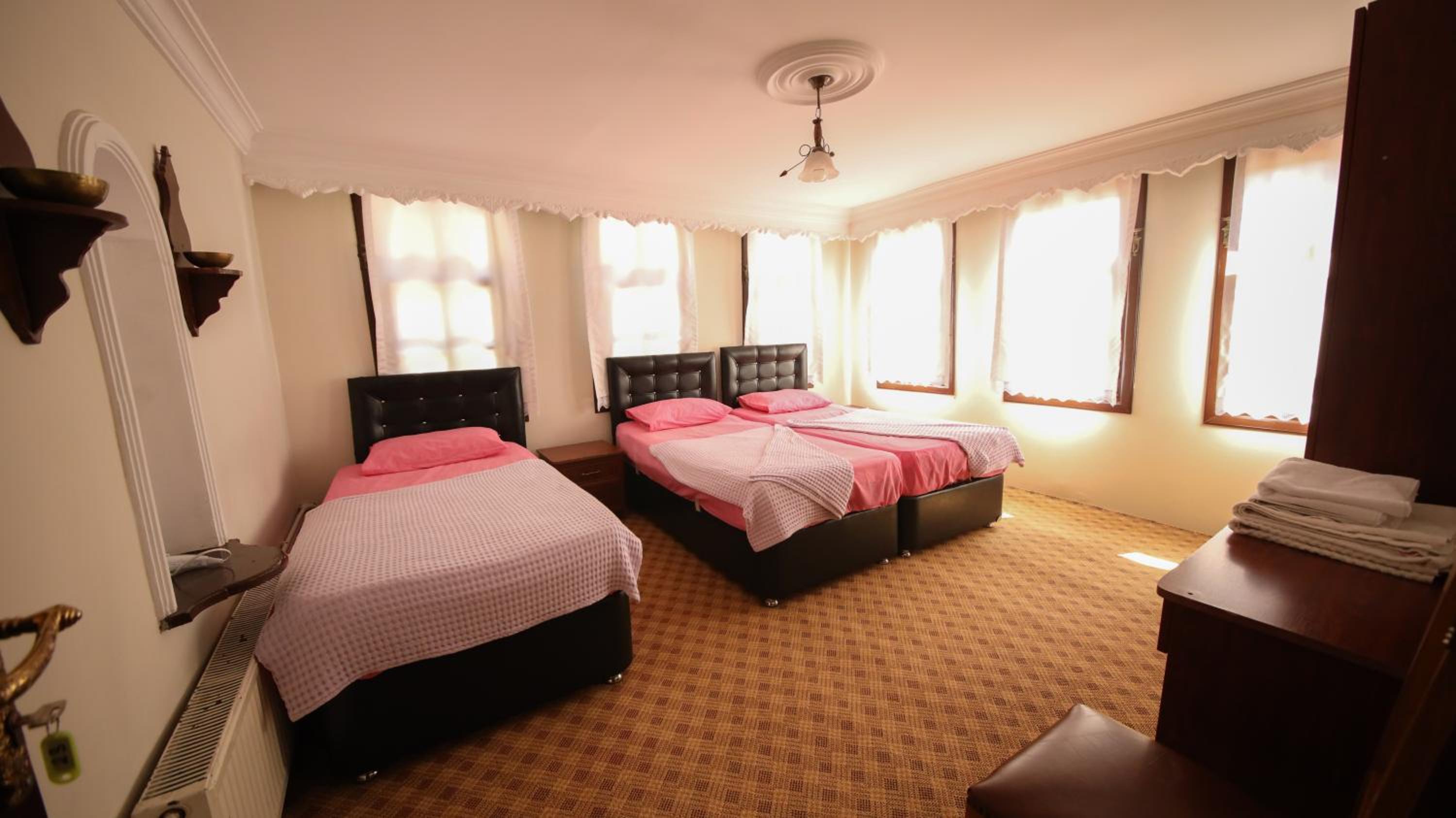 Standard Triple Room photo 3