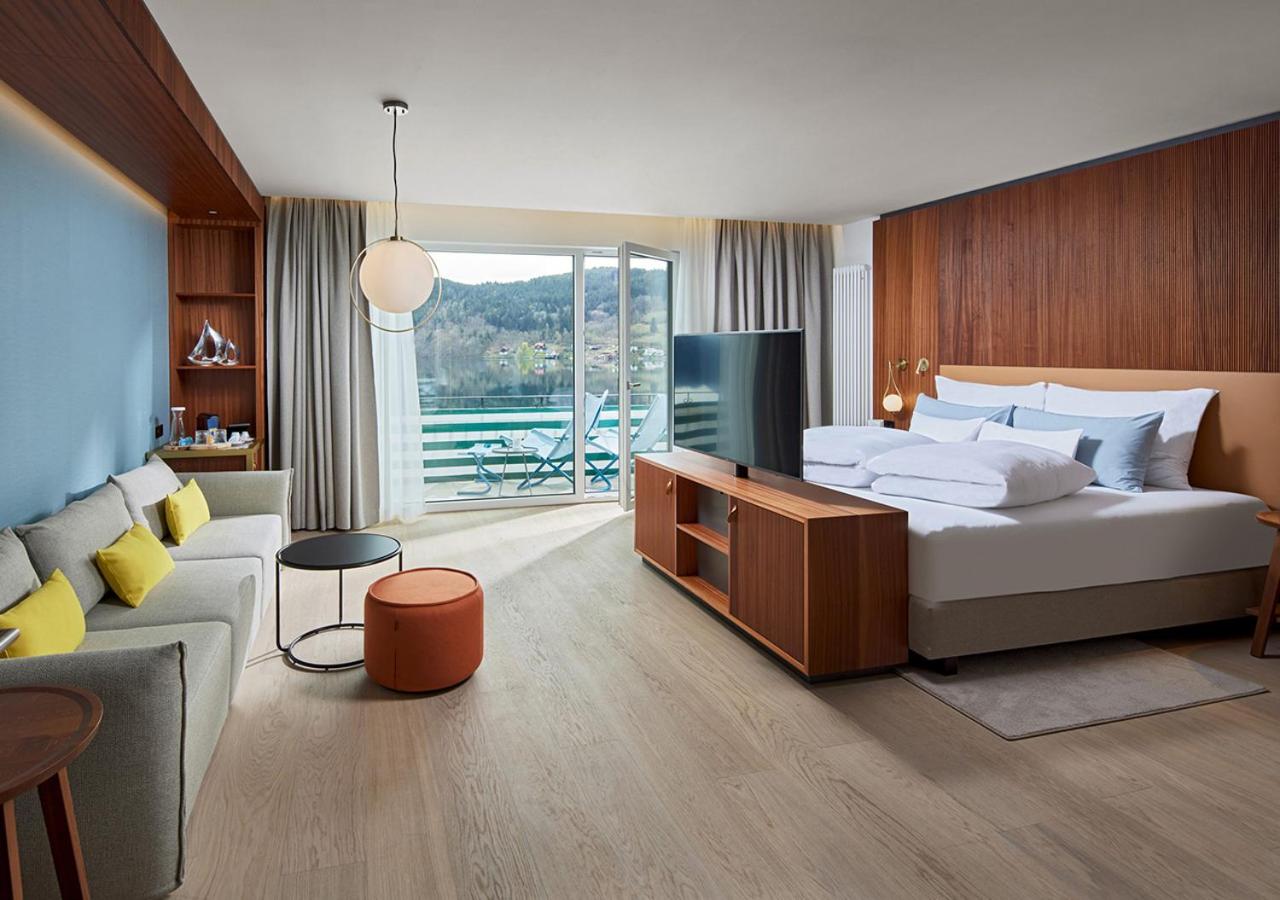 Junior Suite with Lake View photo 1