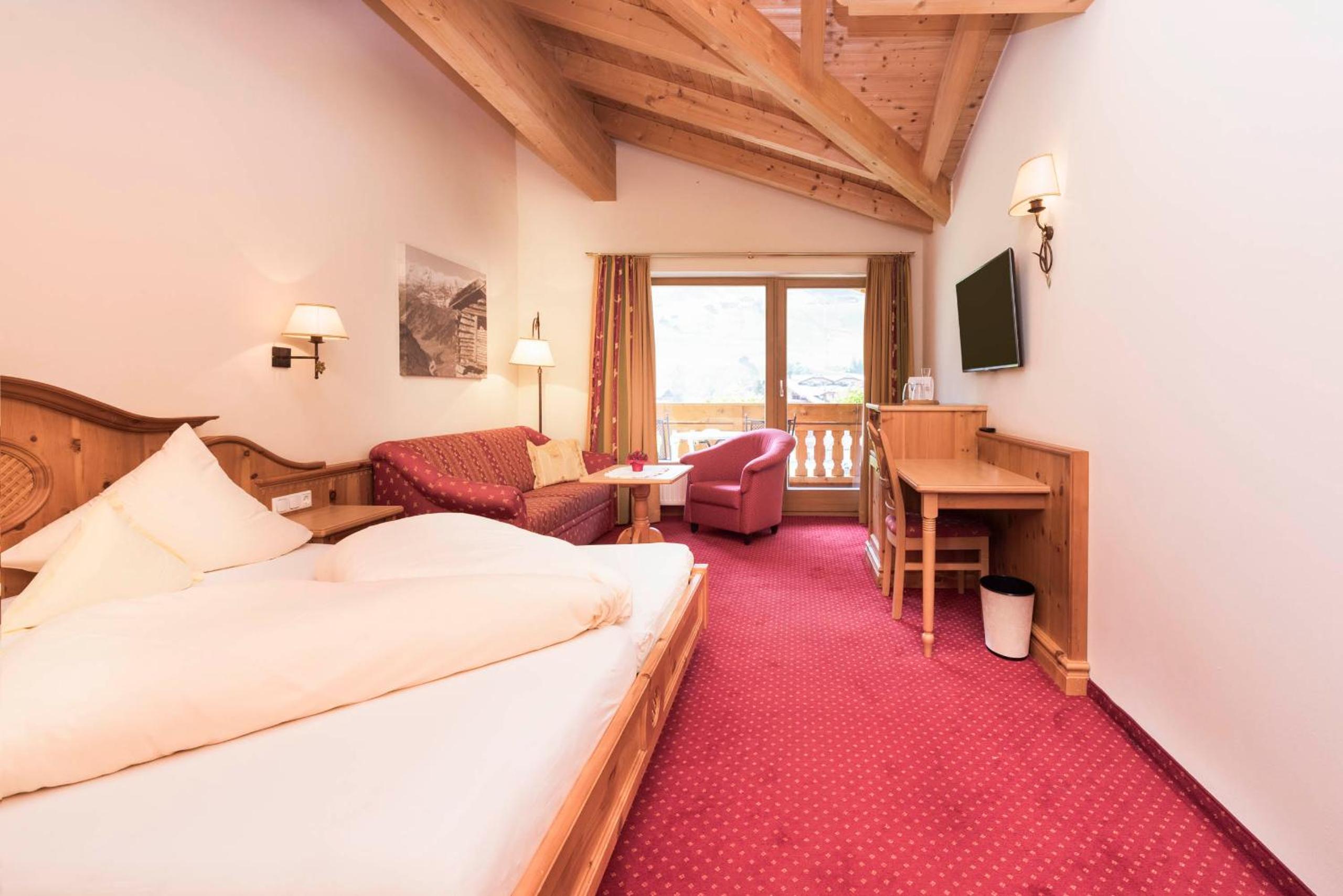 Junior Suite with Balcony
