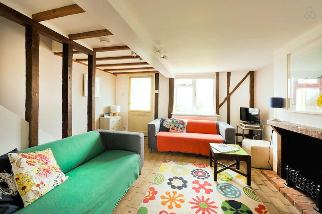 Three-Bedroom House photo 1