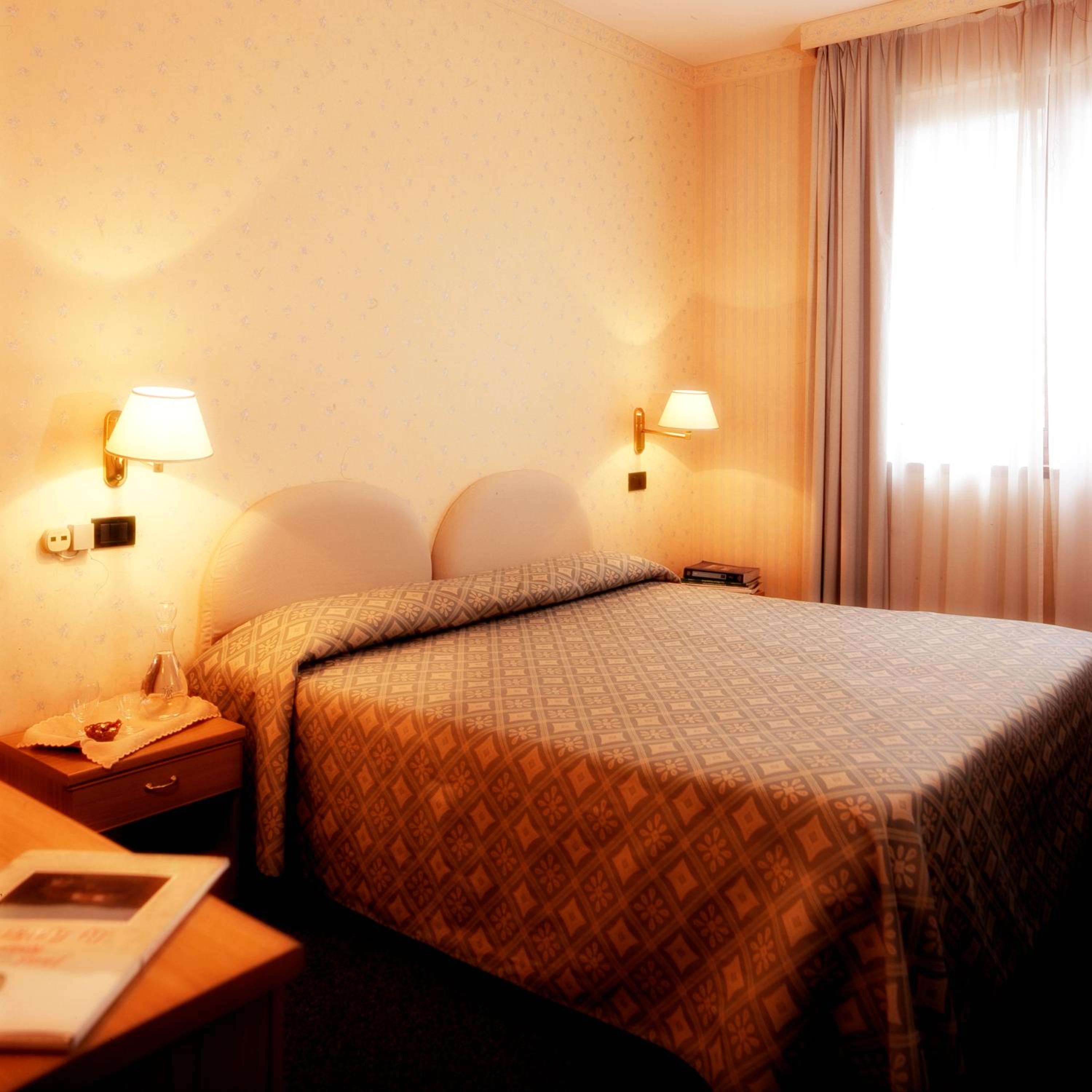 Double or Twin Room - Photo 1