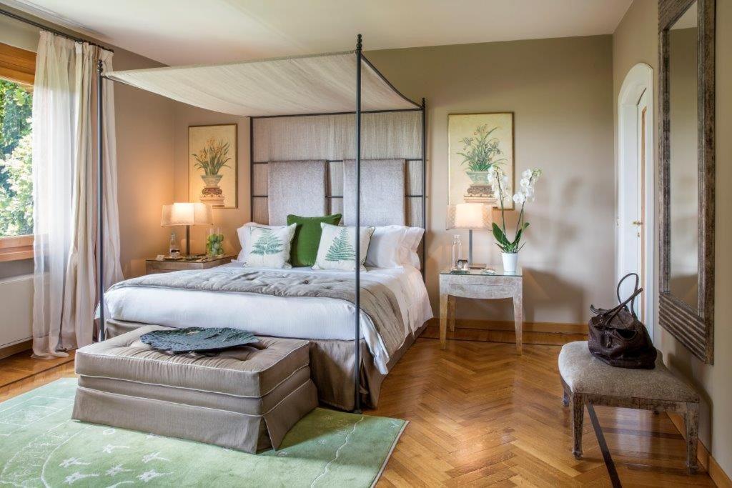 Suite - Photo 10