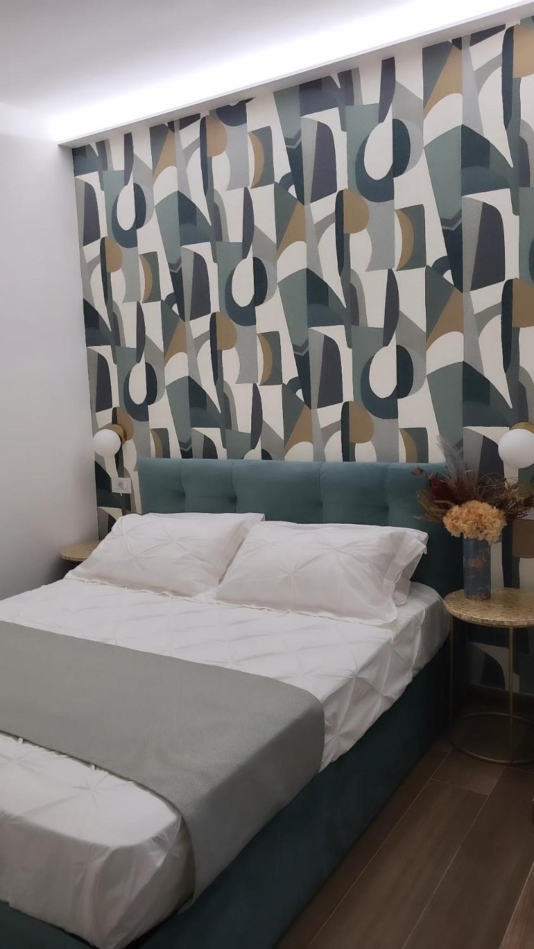 One-Bedroom Apartment photo 3