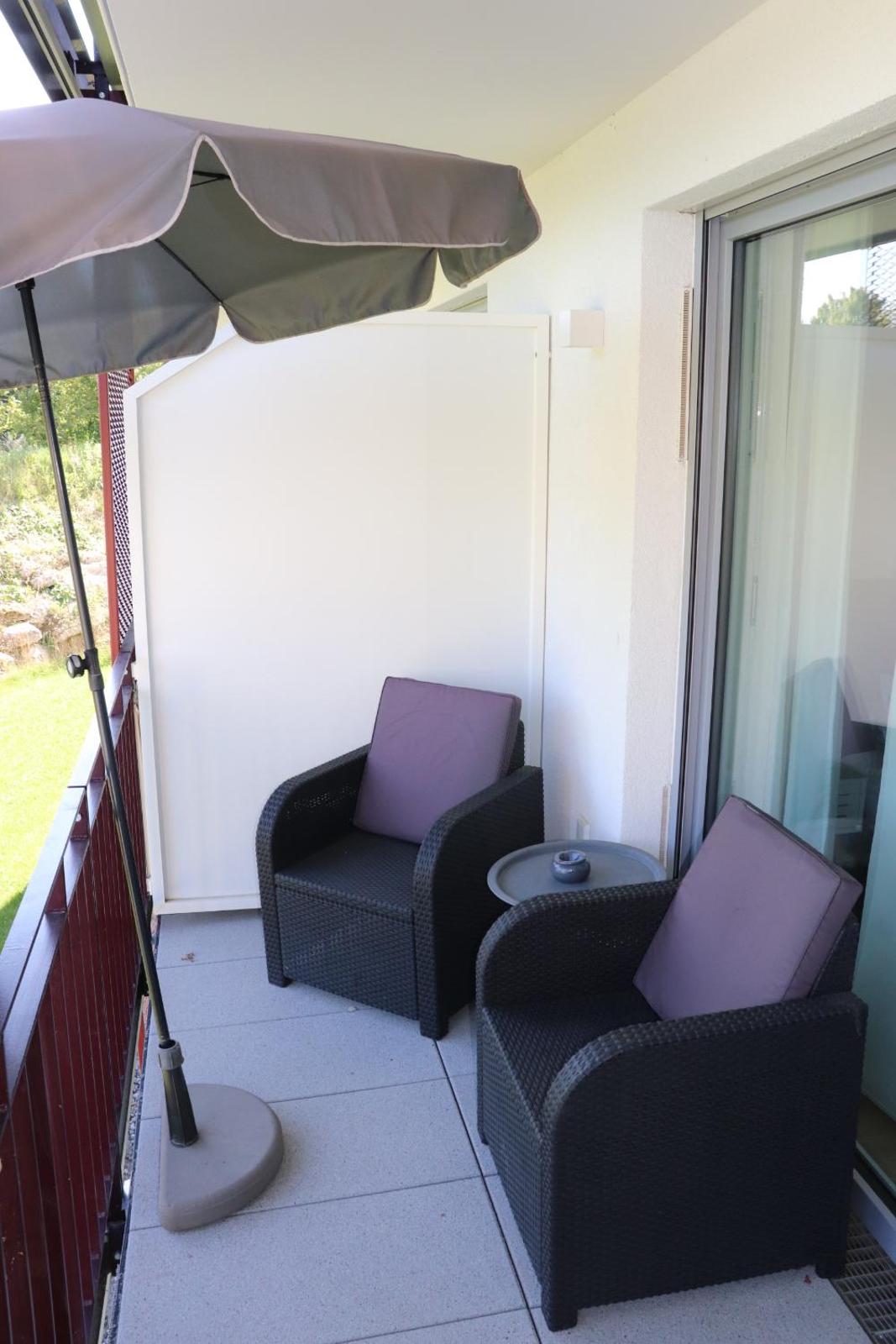 Apartment with Balcony photo 3