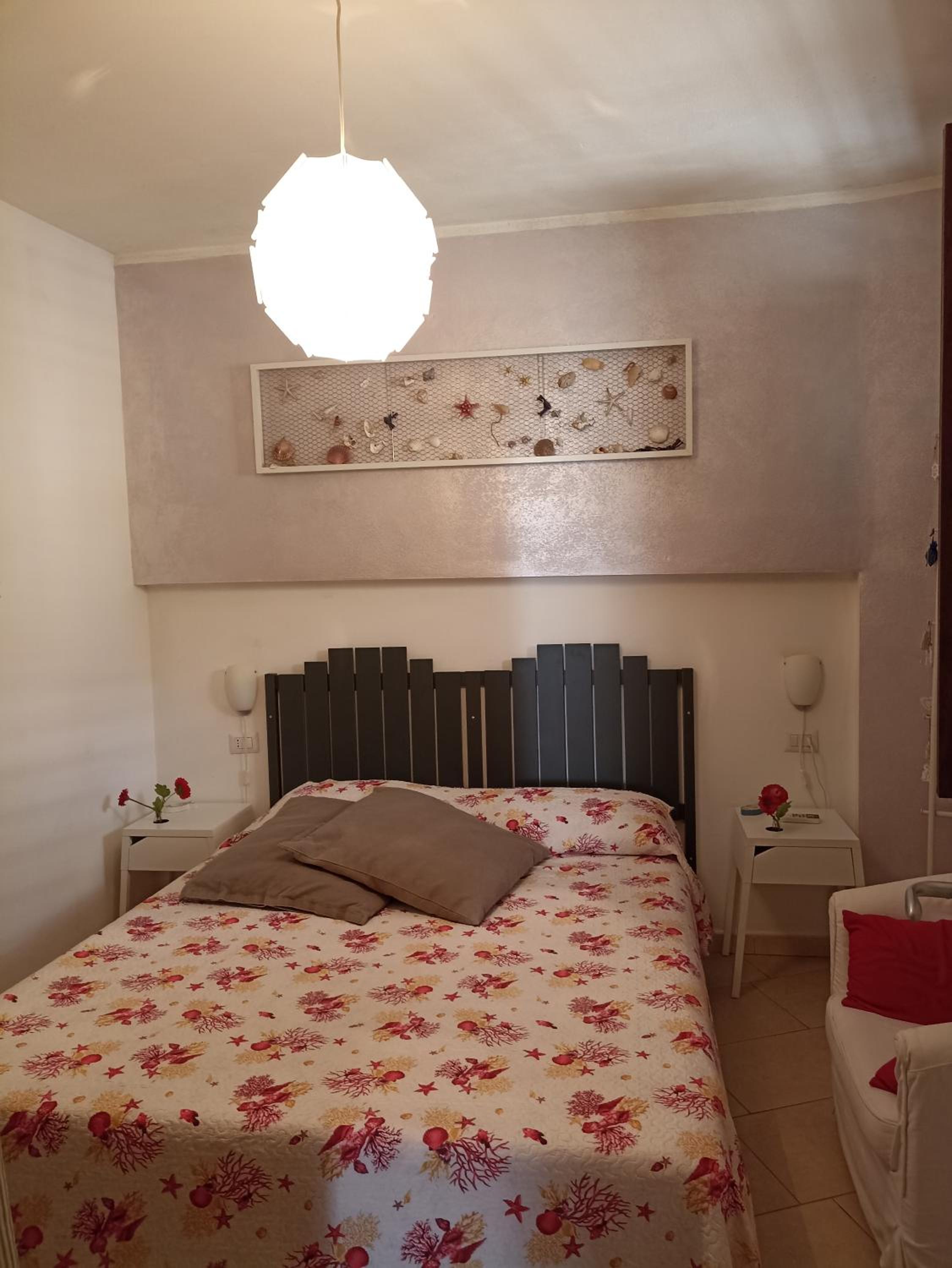One-Bedroom Apartment with Sea View photo 1