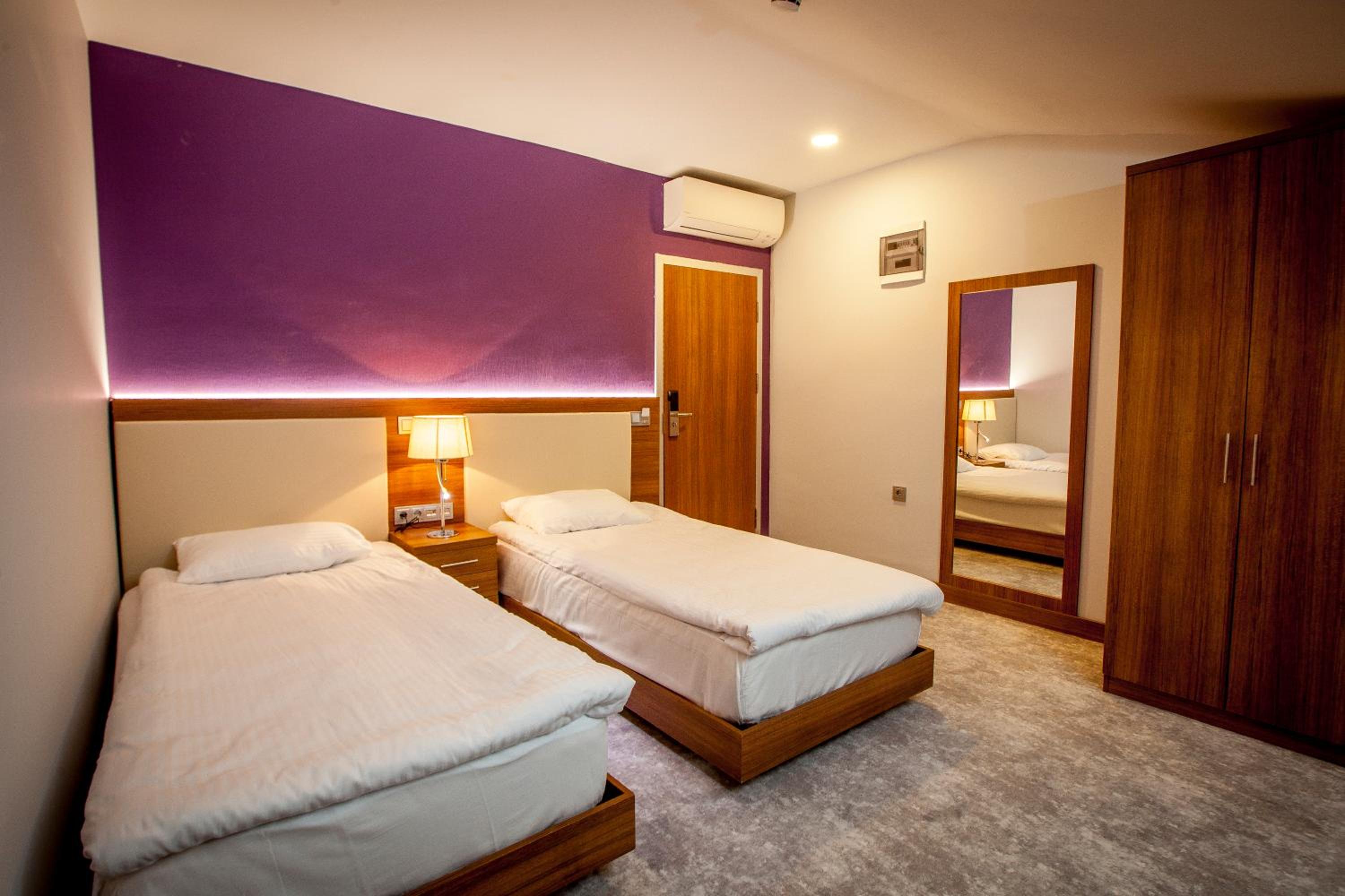 Quarto Familiar com Banheiro Compartilhado