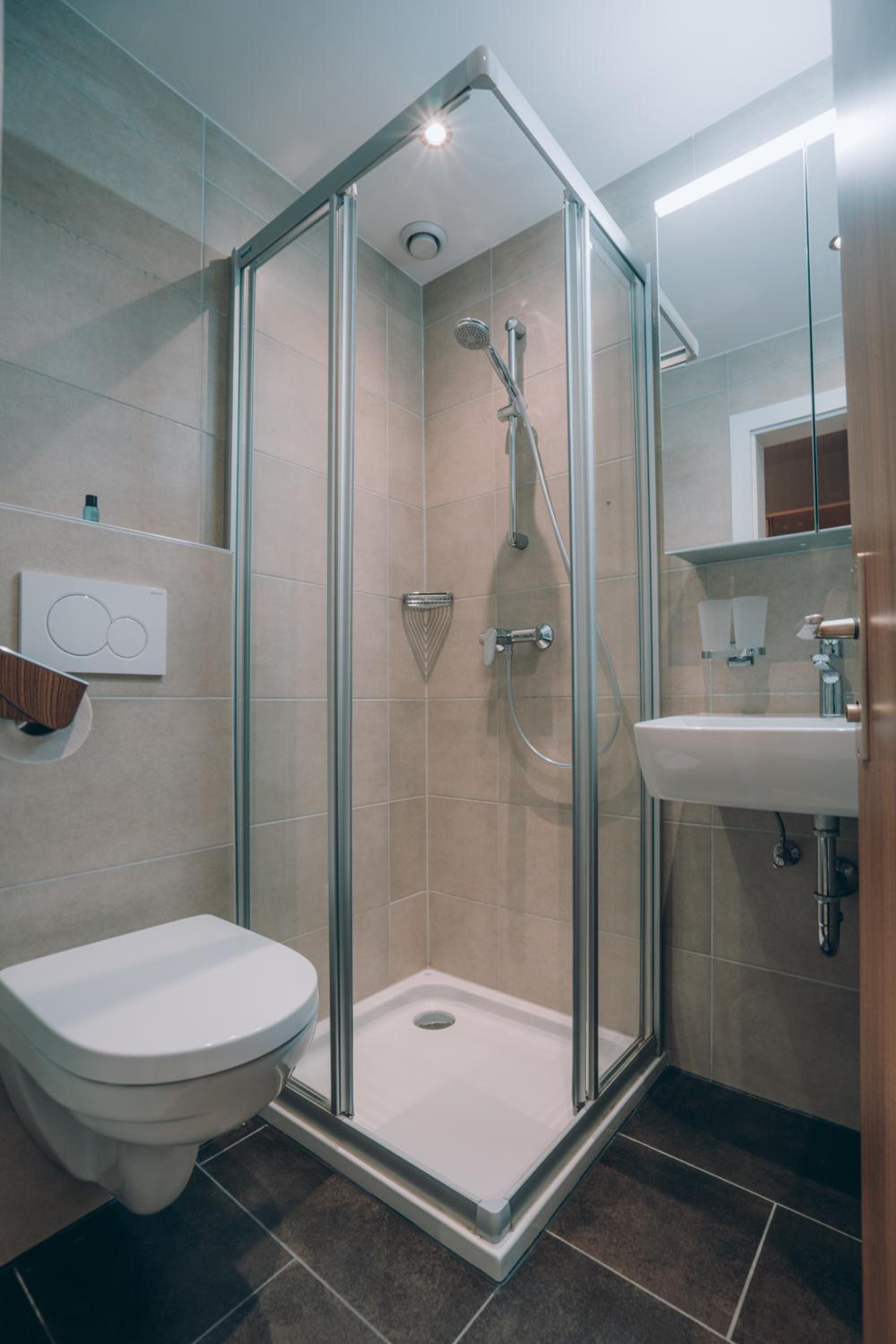 Deluxe Room (1 adult + 1 child) photo 3
