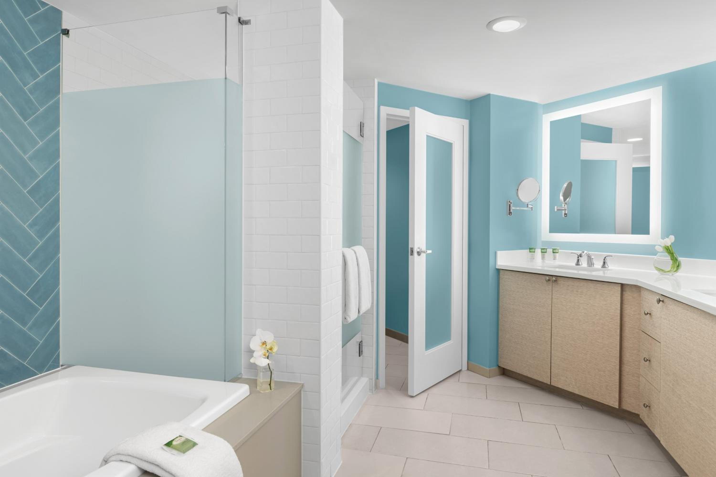 2 Bedroom Villa, Courtyard view, Balcony