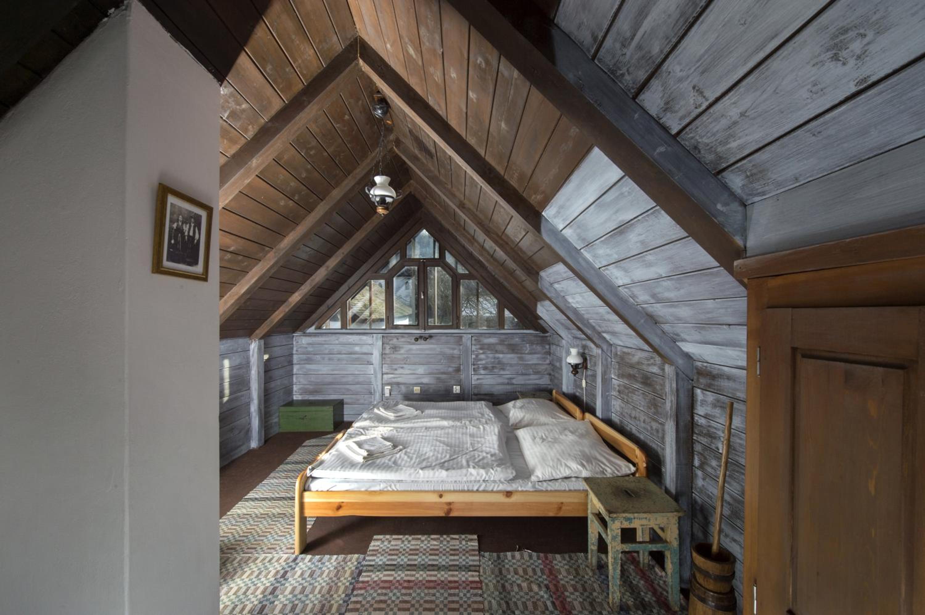 Two-Bedroom House - Photo 5