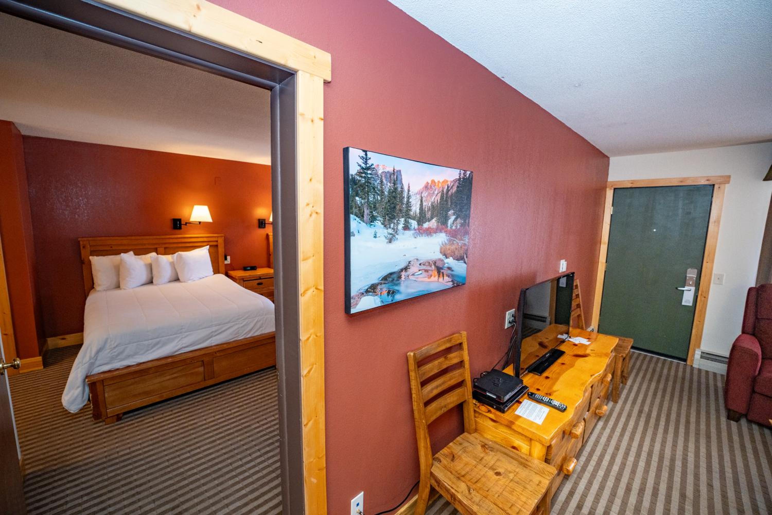 Queen Room with Two Queen Beds - with Kitchen - Non-Pet Friendly - Photo 6