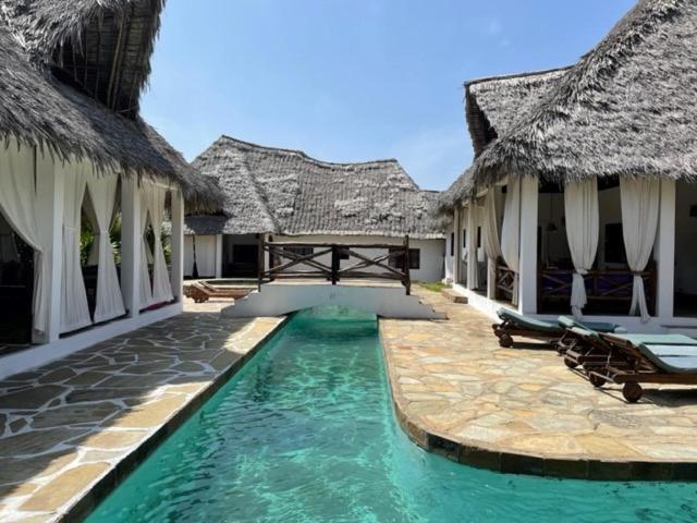 Three-Bedroom Villa photo 3