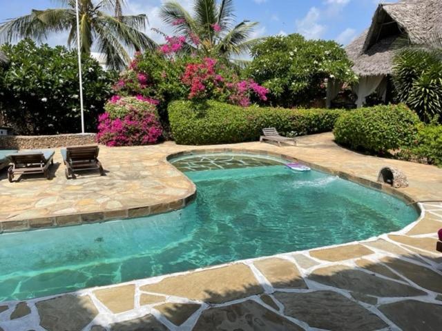 Three-Bedroom Villa photo 2