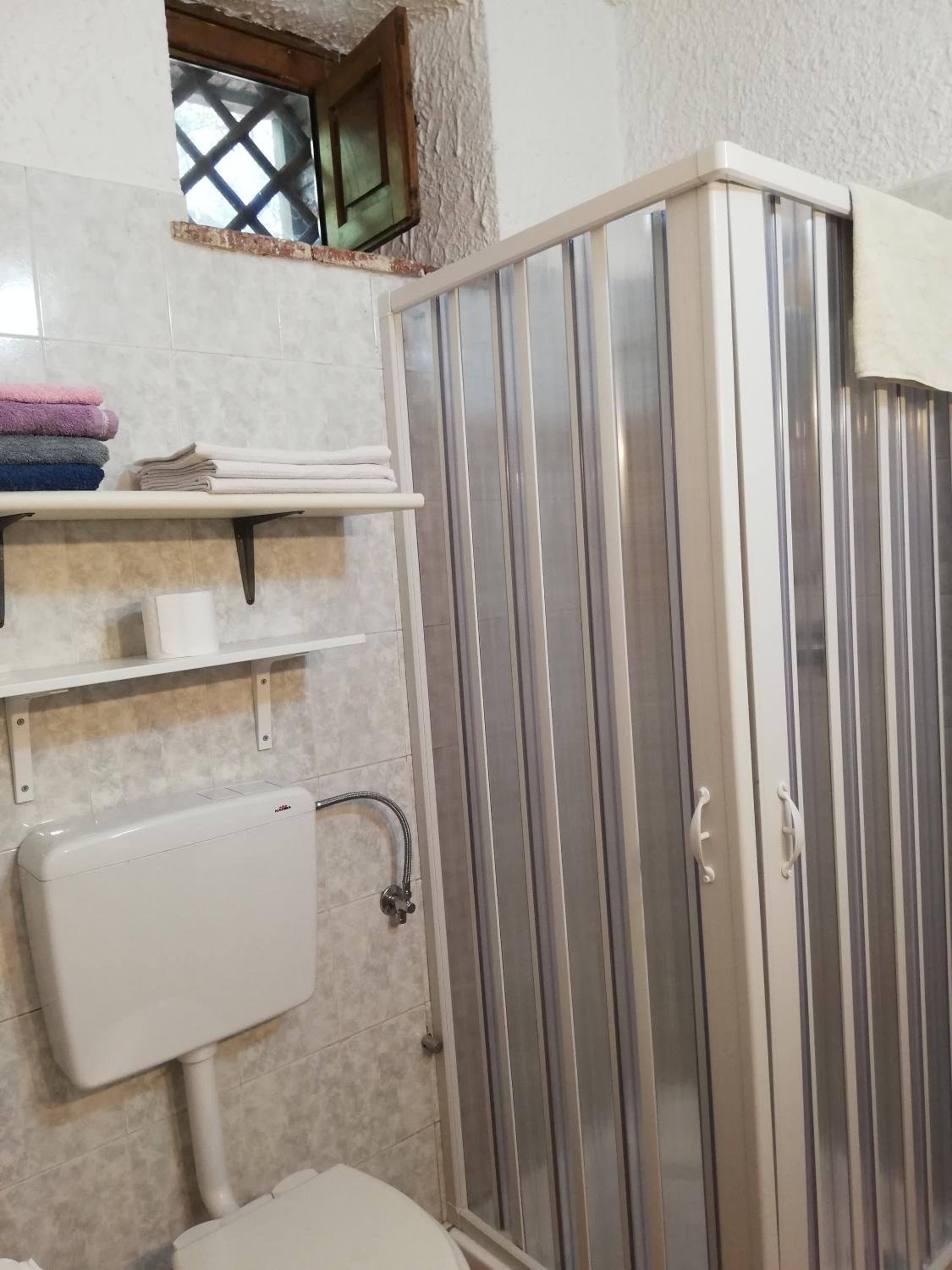 Triple Room with Private Bathroom photo 2